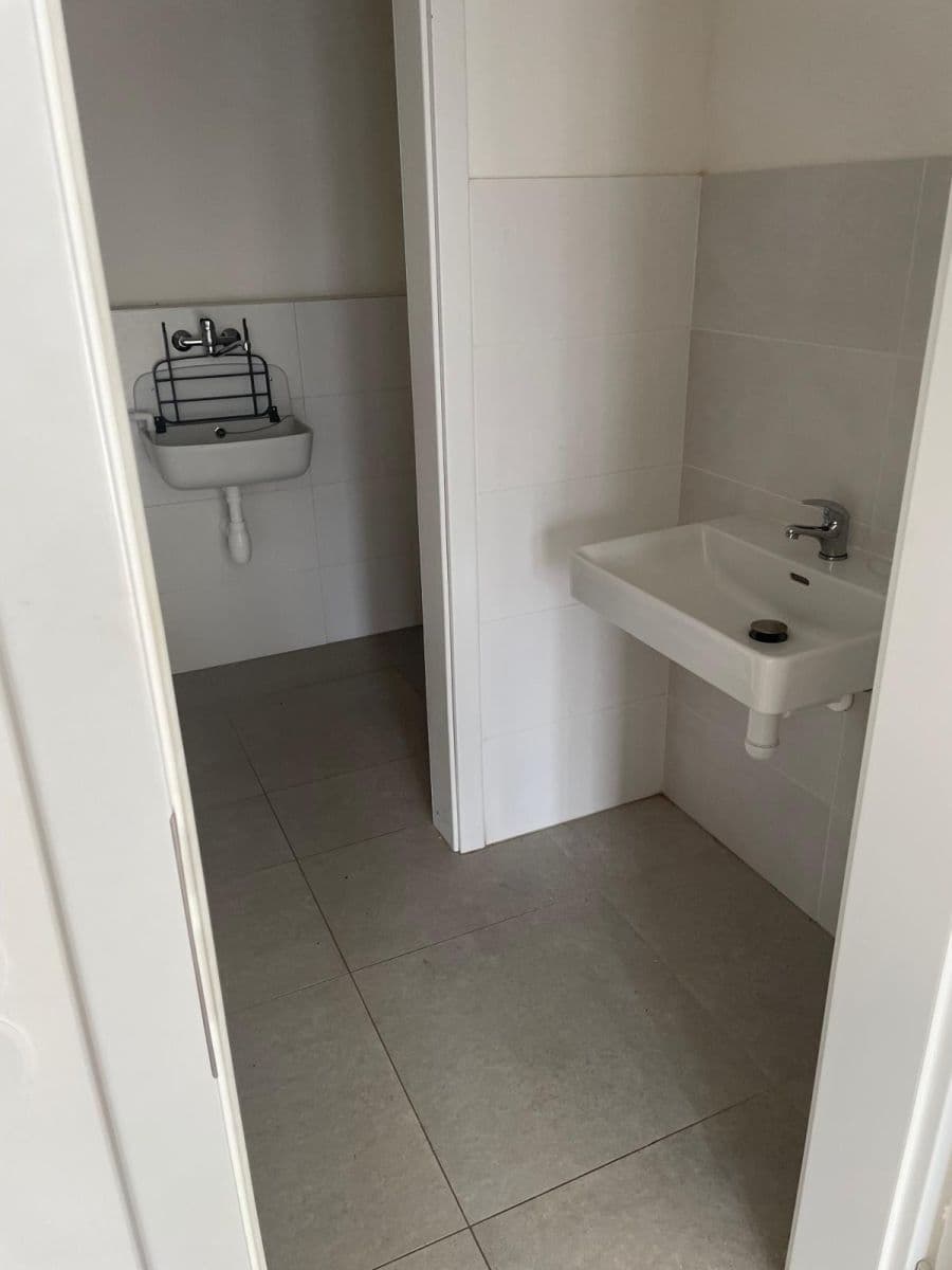 Prenájom nebytového priestoru 85 m², Wassermannova, Praha, Praha Prenájom nebytového priestoru 85 m², Wassermannova, Praha, Praha