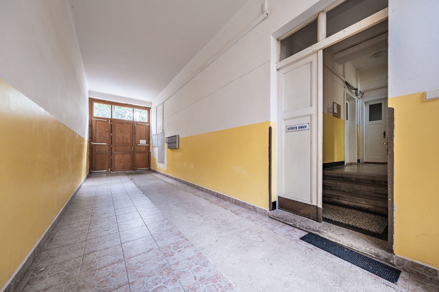 Prenájom bytu 2-izbový 55 m², nám. Edvarda Beneše, Kladno, Středočeský kraj Prenájom bytu 2-izbový 55 m², nám. Edvarda Beneše, Kladno, Středočeský kraj