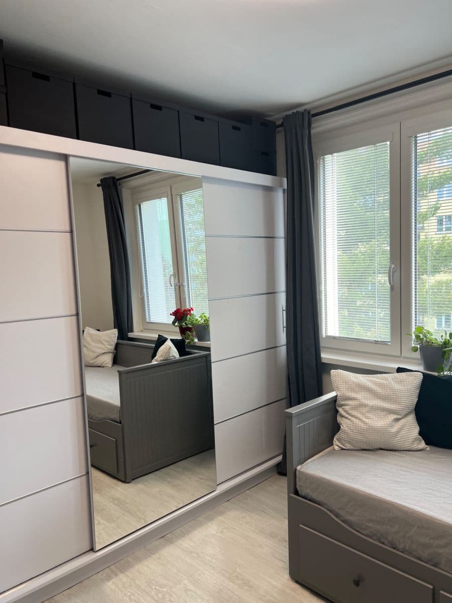 Prenájom bytu 1-izbový 20 m², Horolezecká, Praha, Praha Prenájom bytu 1-izbový 20 m², Horolezecká, Praha, Praha