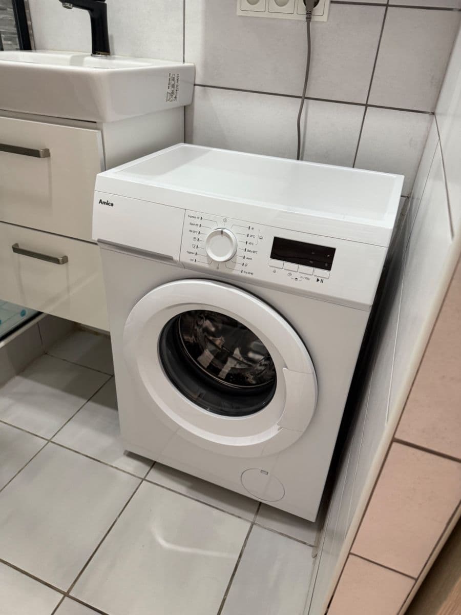 Prenájom bytu 1-izbový 20 m², Horolezecká, Praha, Praha Prenájom bytu 1-izbový 20 m², Horolezecká, Praha, Praha