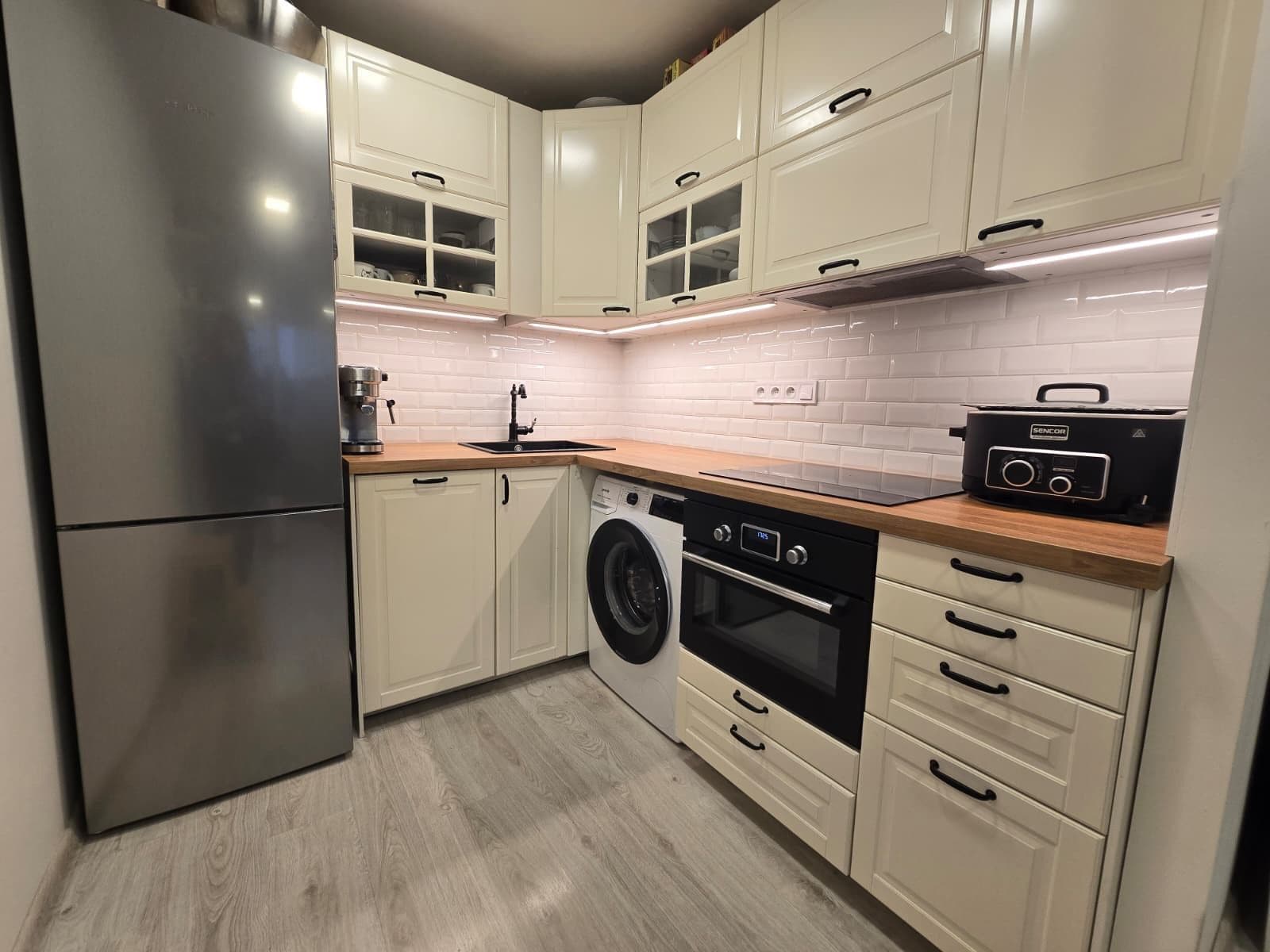 Prenájom bytu 2-izbový 42 m², Skuteckého, Praha, Praha Prenájom bytu 2-izbový 42 m², Skuteckého, Praha, Praha