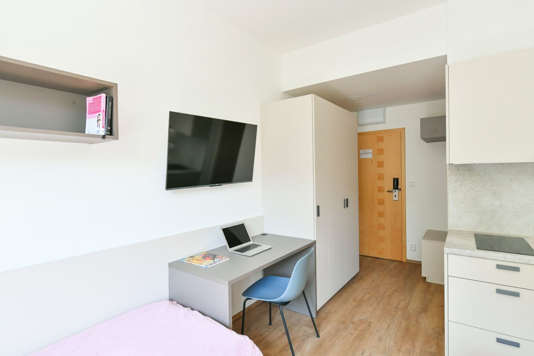 Prenájom bytu 1-izbový 20 m², Na Ostrůvku, Praha, Praha Prenájom bytu 1-izbový 20 m², Na Ostrůvku, Praha, Praha