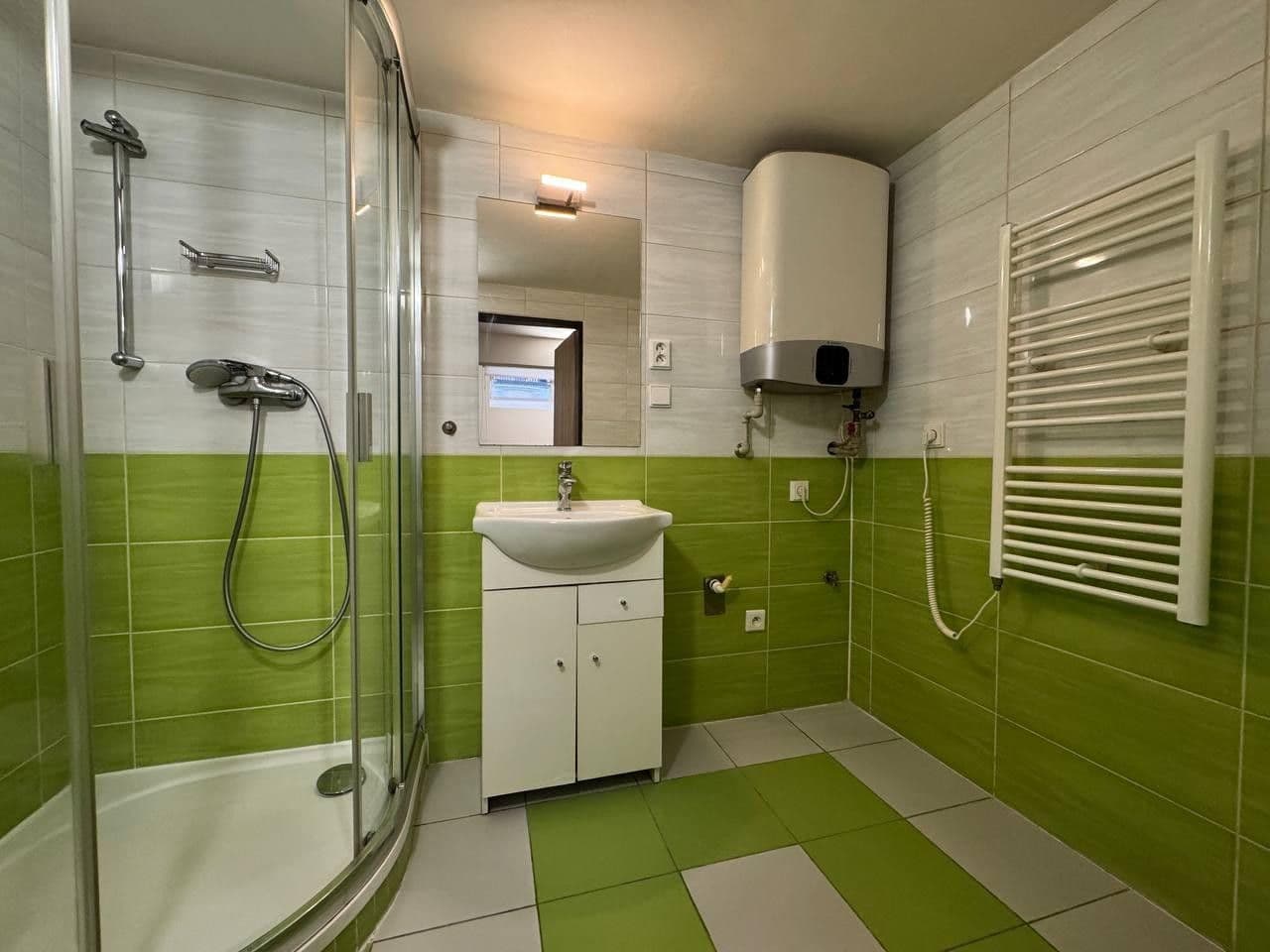 Prenájom bytu 2-izbový 39 m², Pivoňková, Praha, Praha Prenájom bytu 2-izbový 39 m², Pivoňková, Praha, Praha