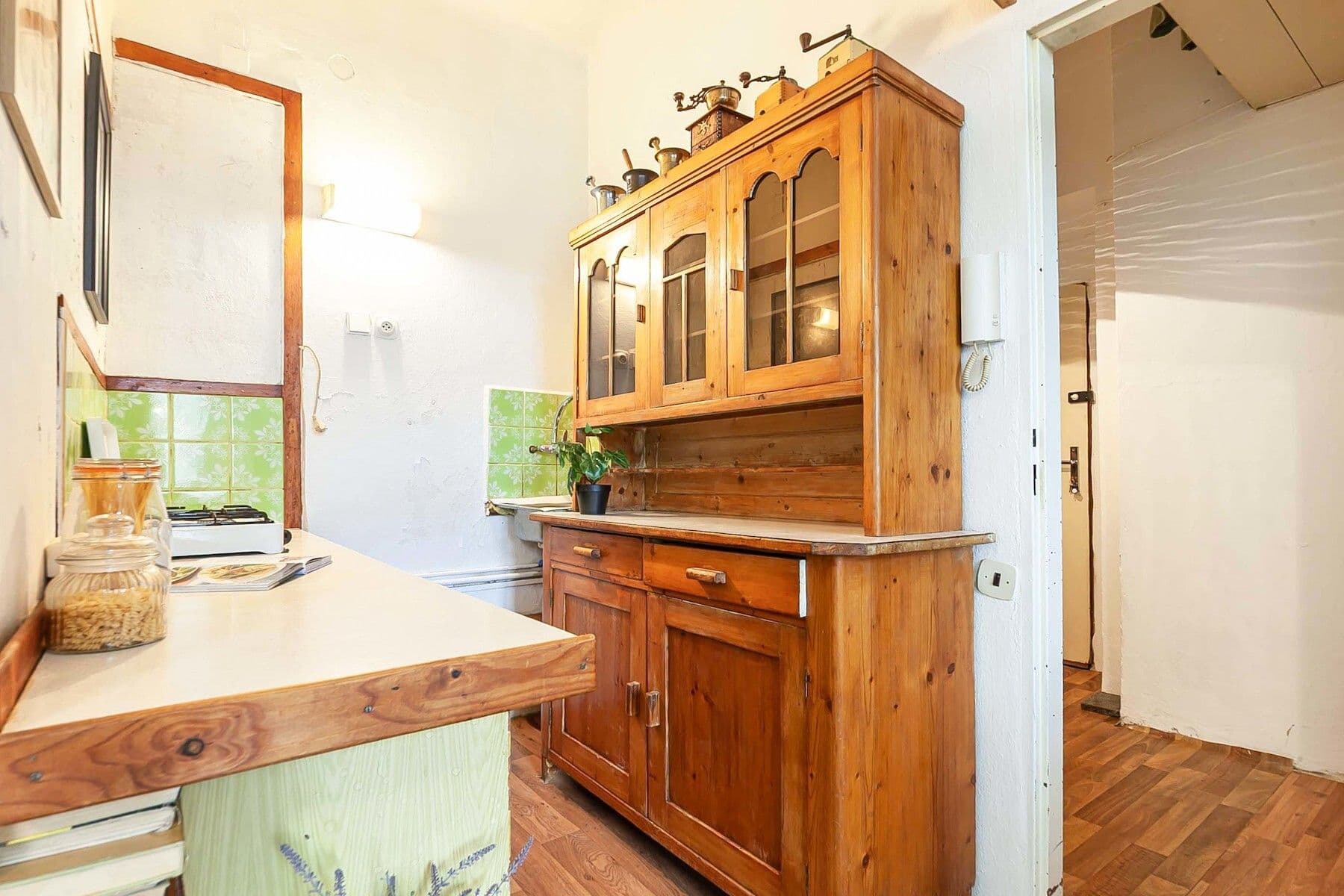 Predaj bytu 1-izbový 38 m², Tusarova, Praha, Praha Predaj bytu 1-izbový 38 m², Tusarova, Praha, Praha