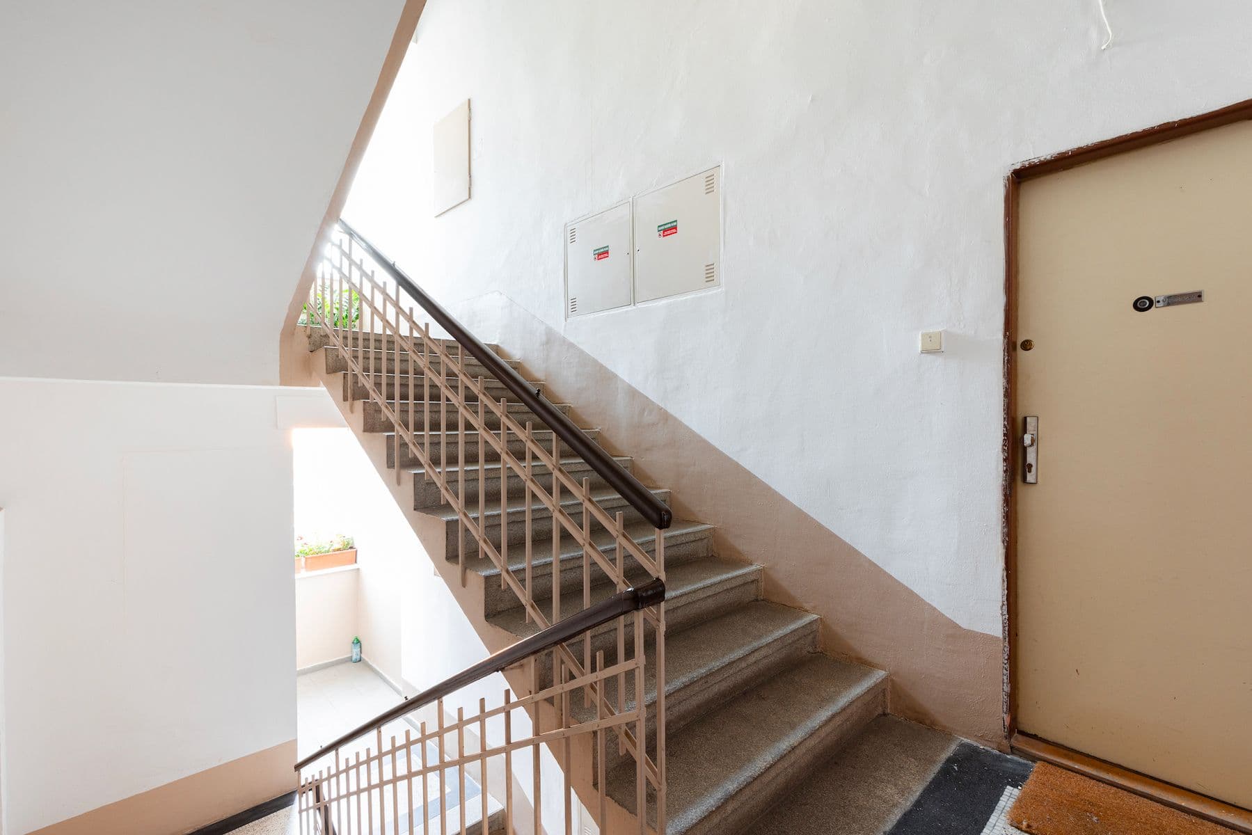 Predaj bytu 1-izbový 38 m², Tusarova, Praha, Praha Predaj bytu 1-izbový 38 m², Tusarova, Praha, Praha