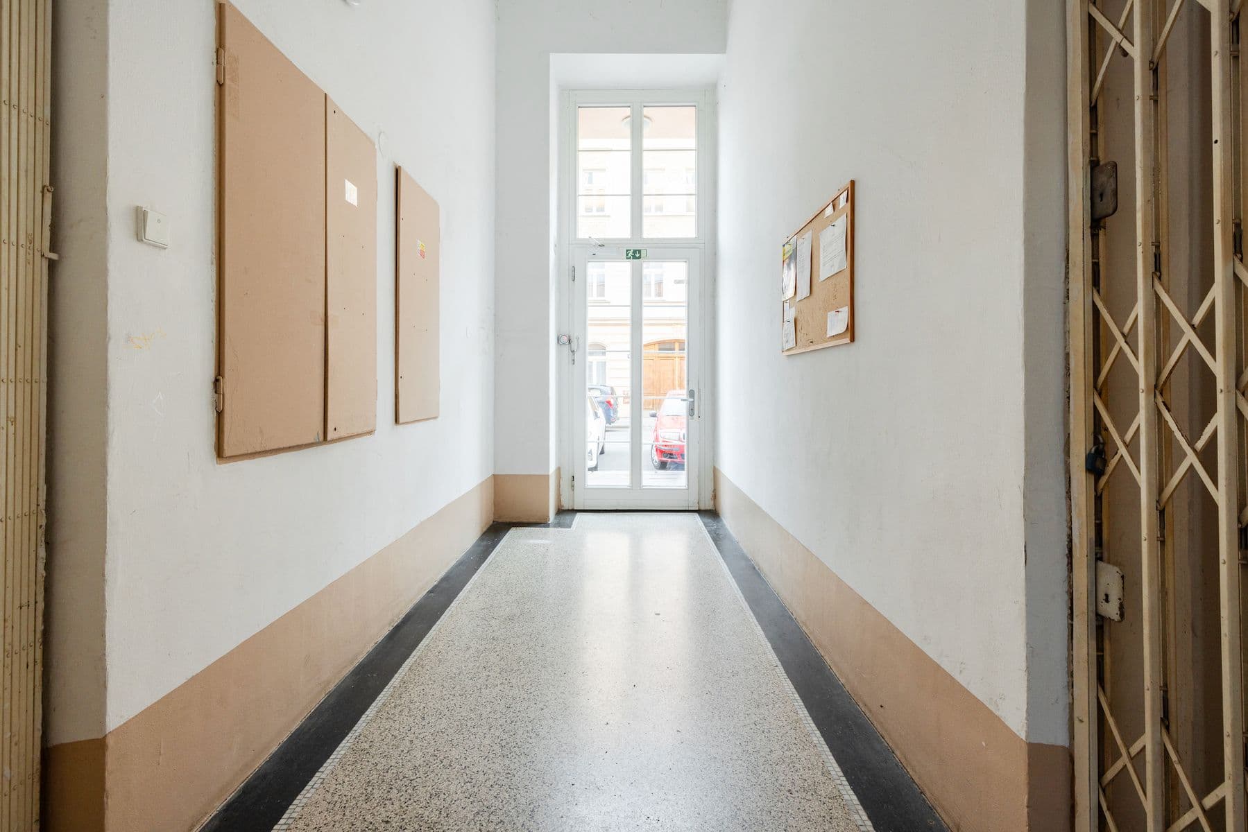 Predaj bytu 1-izbový 38 m², Tusarova, Praha, Praha Predaj bytu 1-izbový 38 m², Tusarova, Praha, Praha