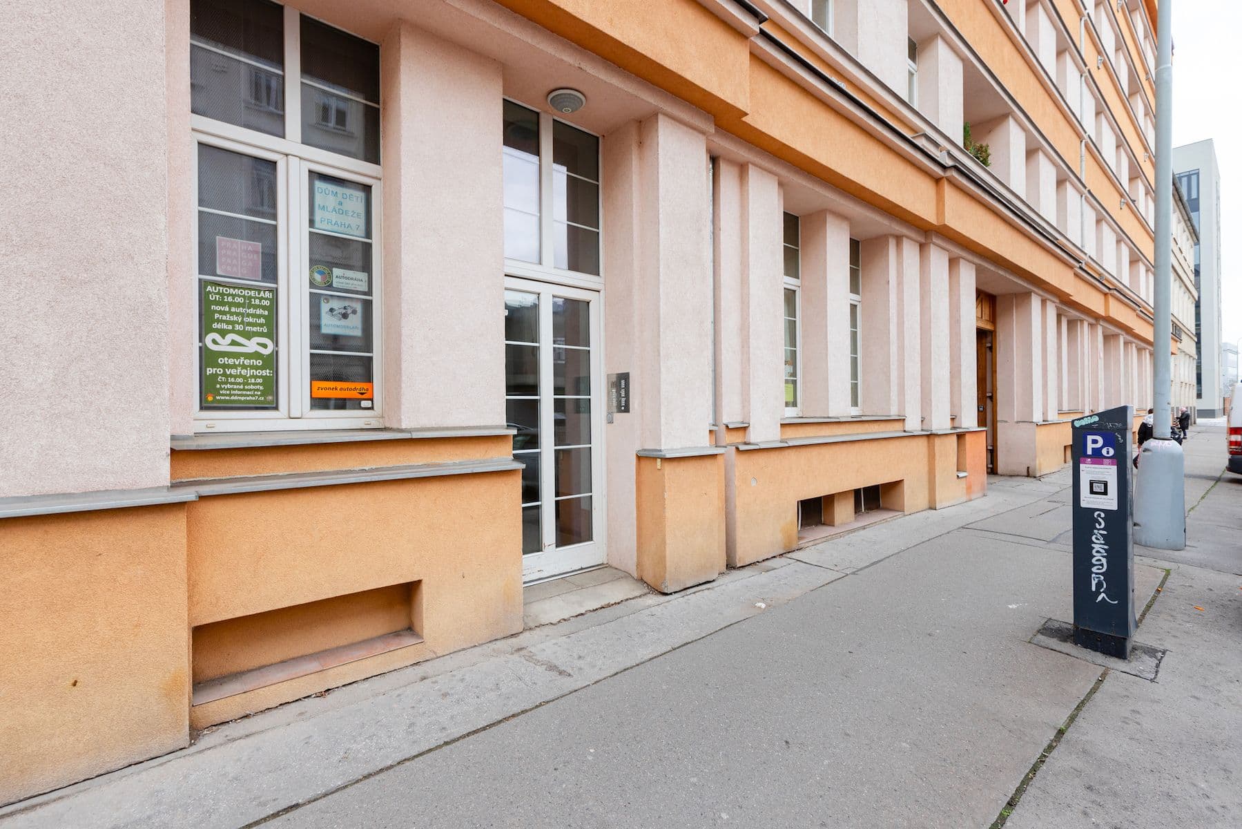 Predaj bytu 1-izbový 38 m², Tusarova, Praha, Praha Predaj bytu 1-izbový 38 m², Tusarova, Praha, Praha