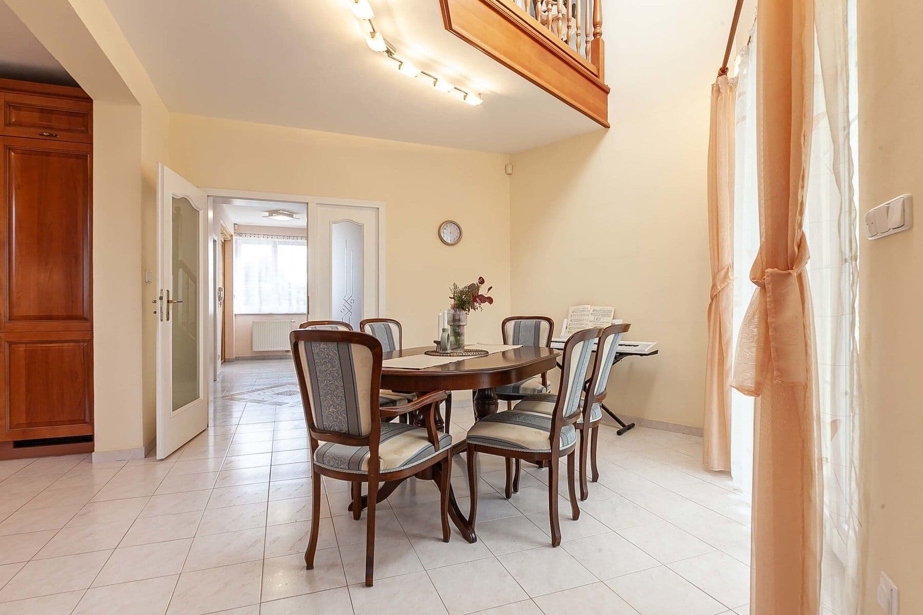 Predaj domu 348 m², pozemek 1.135 m², Sulice, Středočeský kraj Predaj domu 348 m², pozemek 1.135 m², Sulice, Středočeský kraj