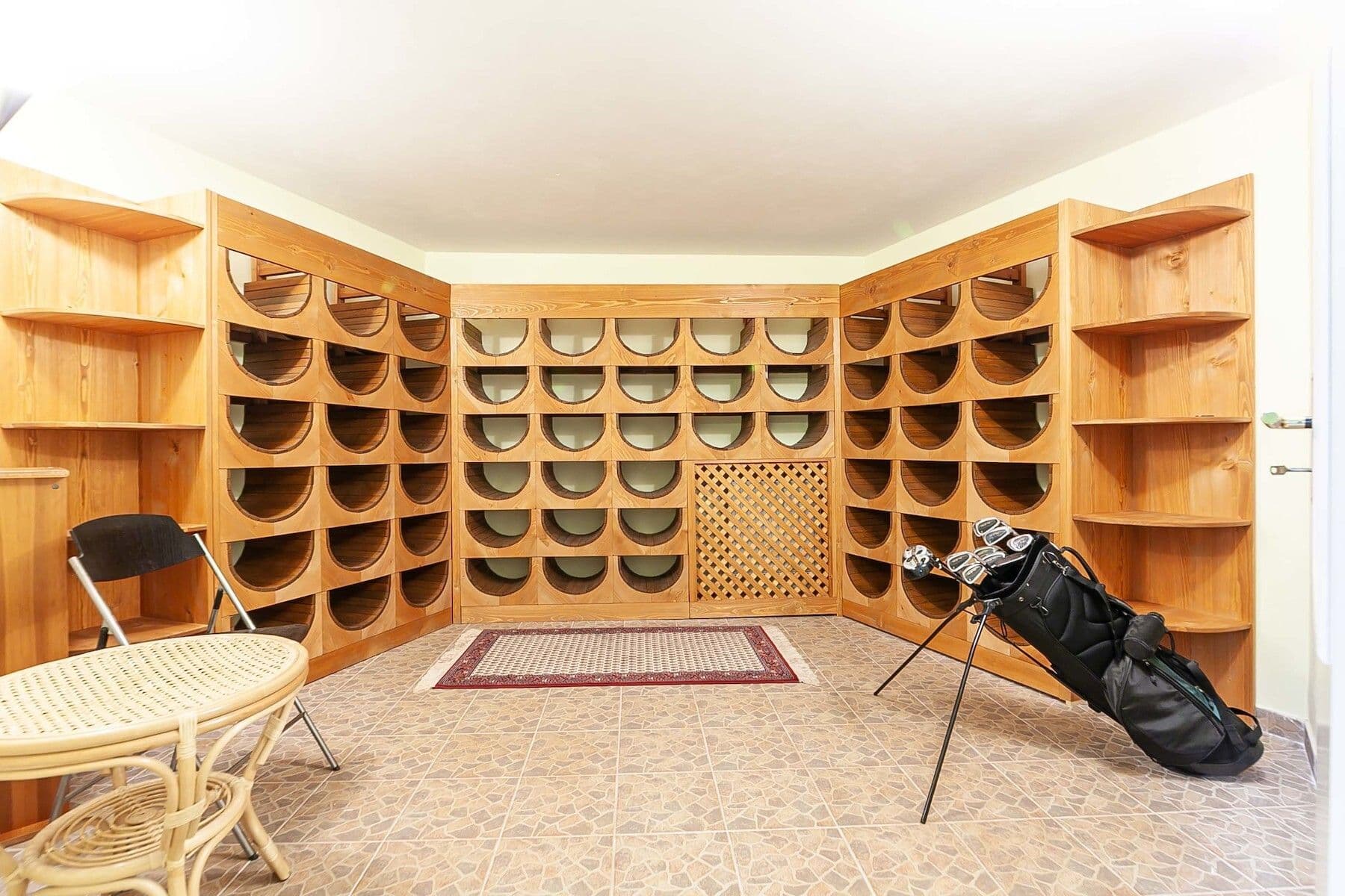 Predaj domu 348 m², pozemek 1.135 m², Sulice, Středočeský kraj Predaj domu 348 m², pozemek 1.135 m², Sulice, Středočeský kraj