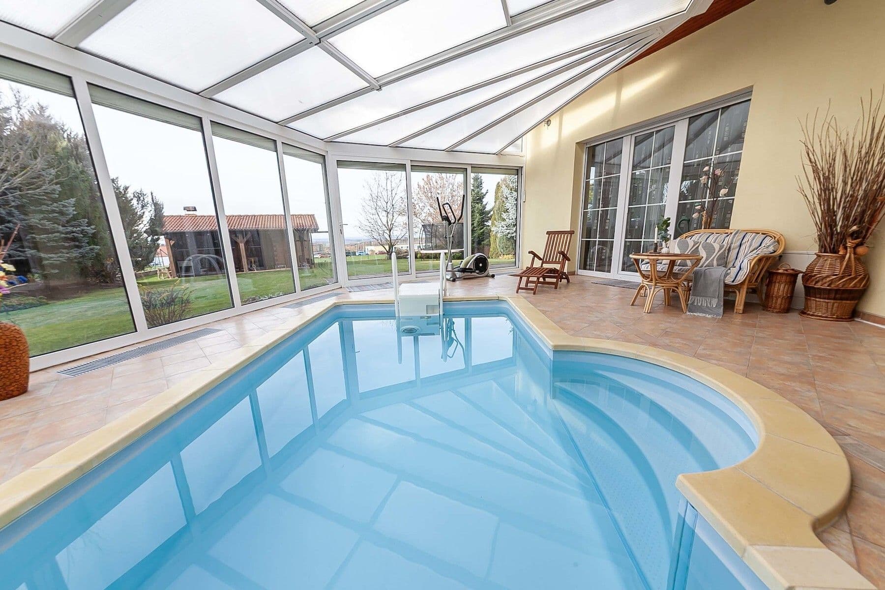 Predaj domu 348 m², pozemek 1.135 m², Sulice, Středočeský kraj Predaj domu 348 m², pozemek 1.135 m², Sulice, Středočeský kraj