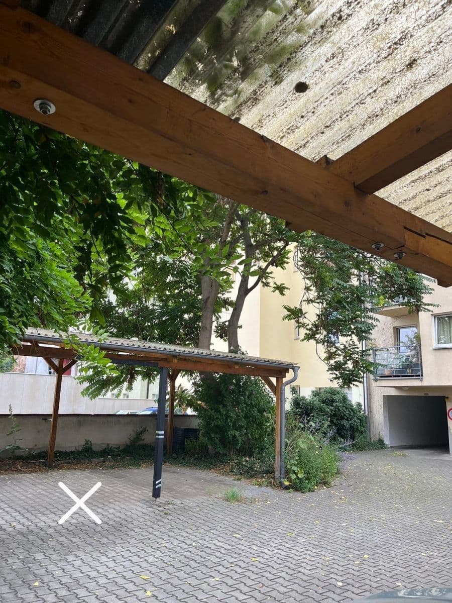 Prenájom bytu 3-izbový 95 m², Na Neklance, Praha, Praha Prenájom bytu 3-izbový 95 m², Na Neklance, Praha, Praha