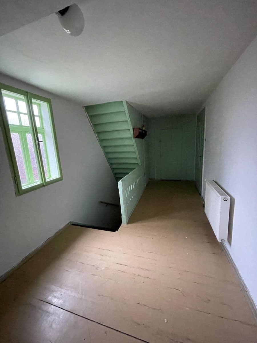 Predaj rekreačného objektu 111 m², pozemek 569 m², Mikulášovice, Ústecký kraj Predaj rekreačného objektu 111 m², pozemek 569 m², Mikulášovice, Ústecký kraj