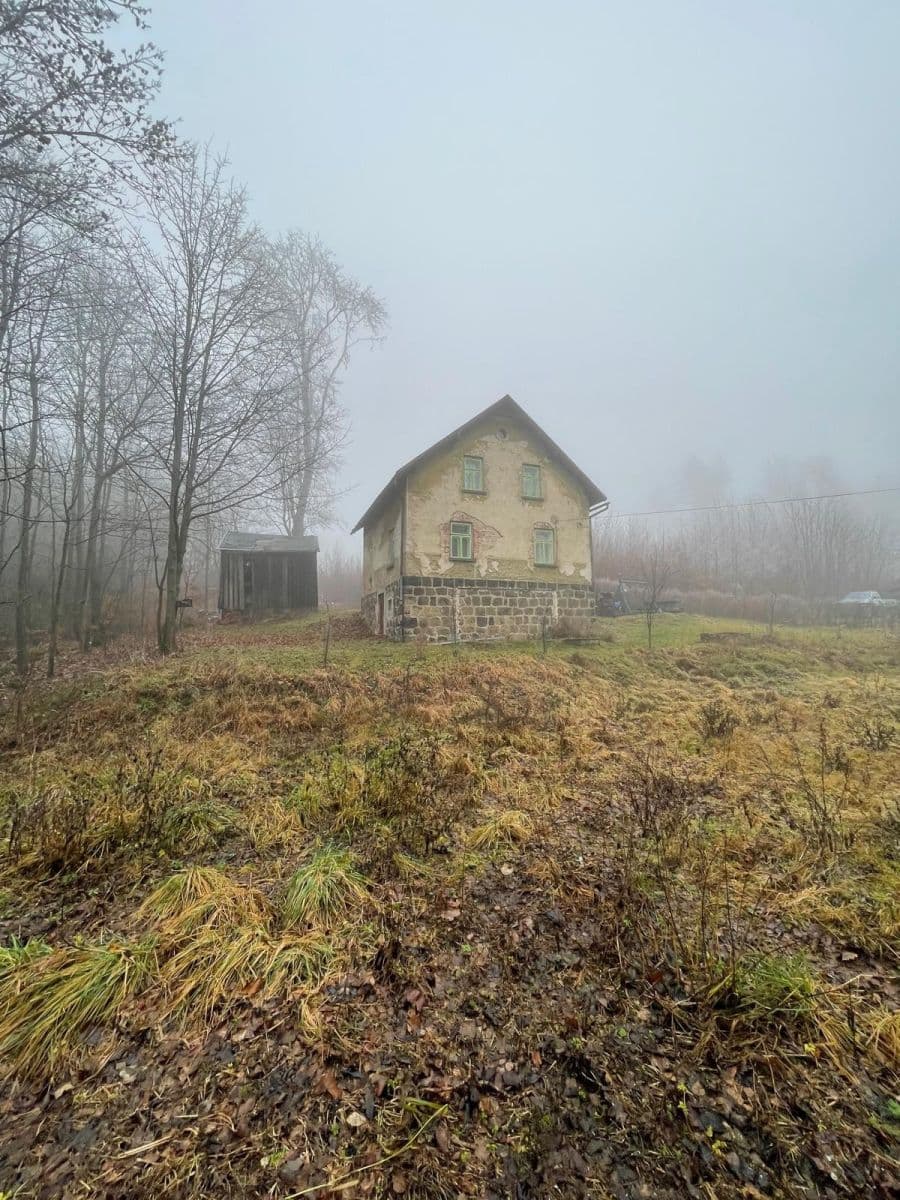 Predaj rekreačného objektu 111 m², pozemek 569 m², Mikulášovice, Ústecký kraj Predaj rekreačného objektu 111 m², pozemek 569 m², Mikulášovice, Ústecký kraj
