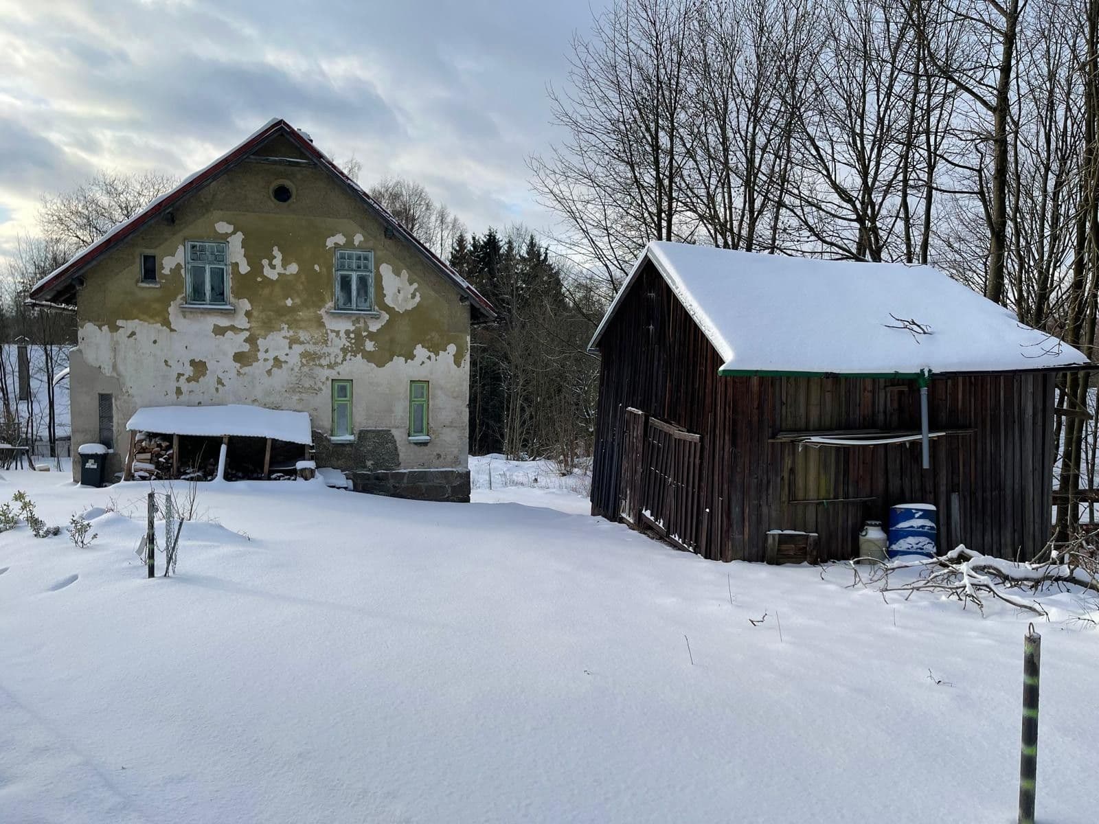 Predaj rekreačného objektu 111 m², pozemek 569 m², Mikulášovice, Ústecký kraj Predaj rekreačného objektu 111 m², pozemek 569 m², Mikulášovice, Ústecký kraj
