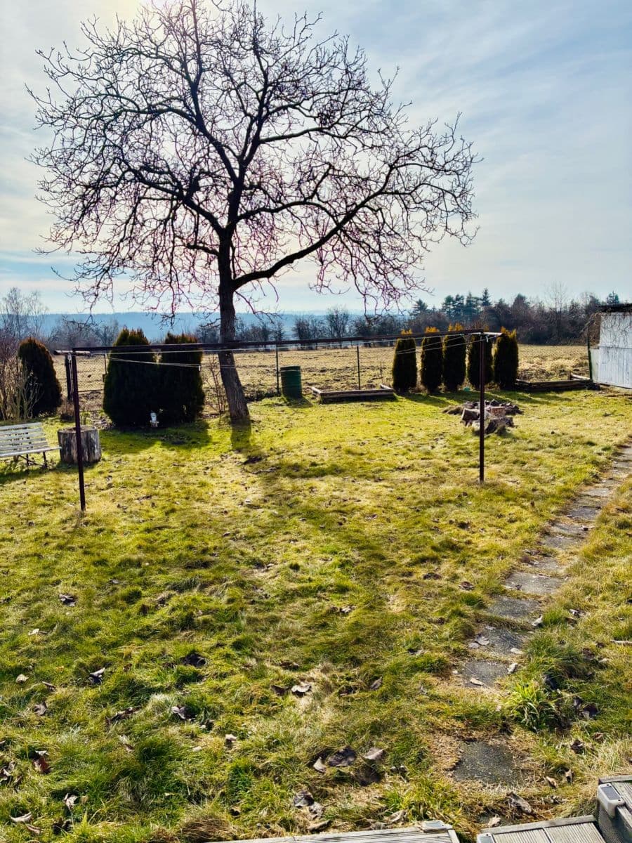 Predaj rekreačného objektu 55 m², pozemek 800 m², Kytín, Středočeský kraj Predaj rekreačného objektu 55 m², pozemek 800 m², Kytín, Středočeský kraj