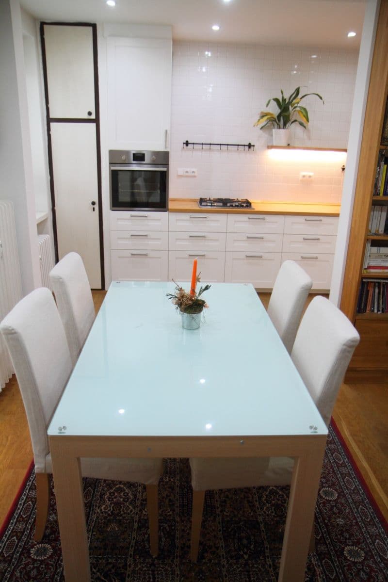 Prenájom bytu 3-izbový 60 m², Velvarská, Praha, Praha Prenájom bytu 3-izbový 60 m², Velvarská, Praha, Praha