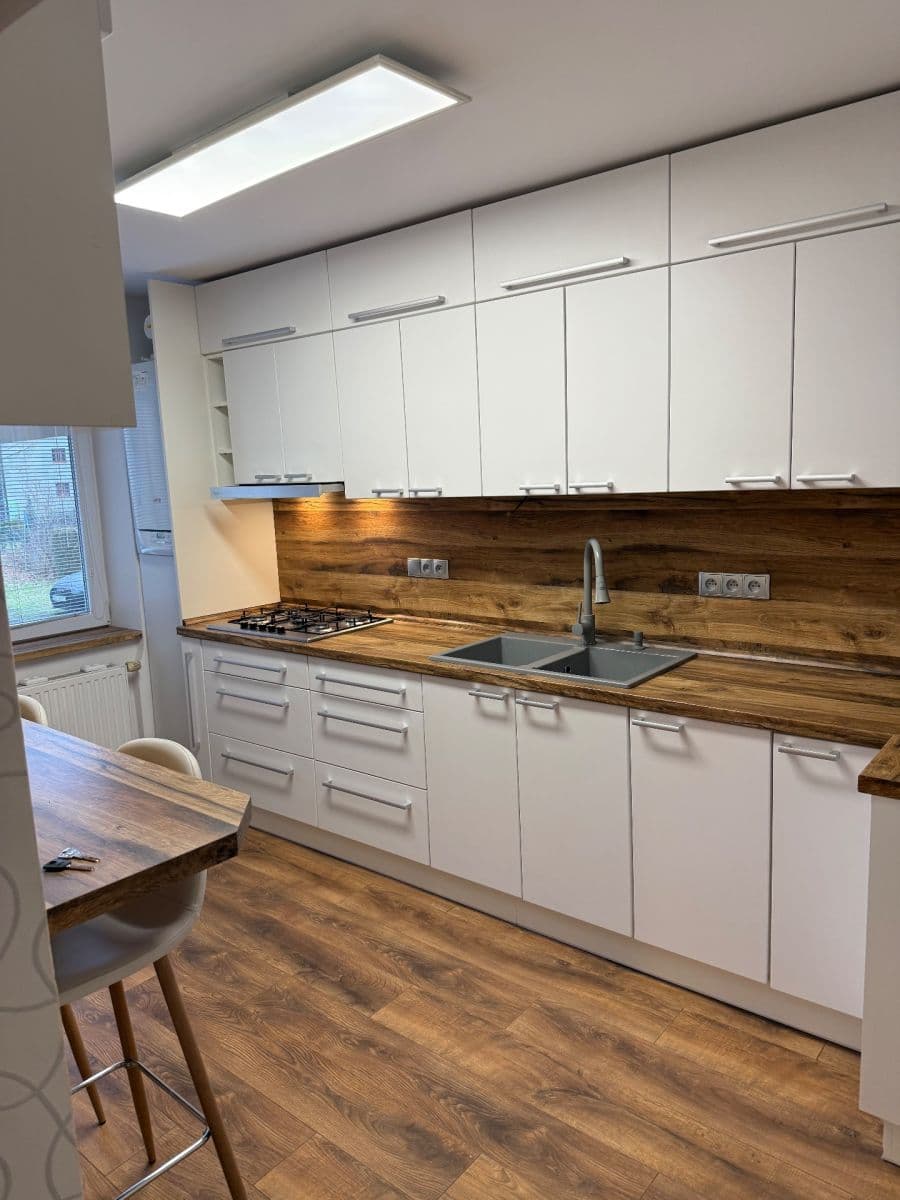 Predaj bytu 2-izbový 57 m², Růžová, Rumburk, Ústecký kraj Predaj bytu 2-izbový 57 m², Růžová, Rumburk, Ústecký kraj