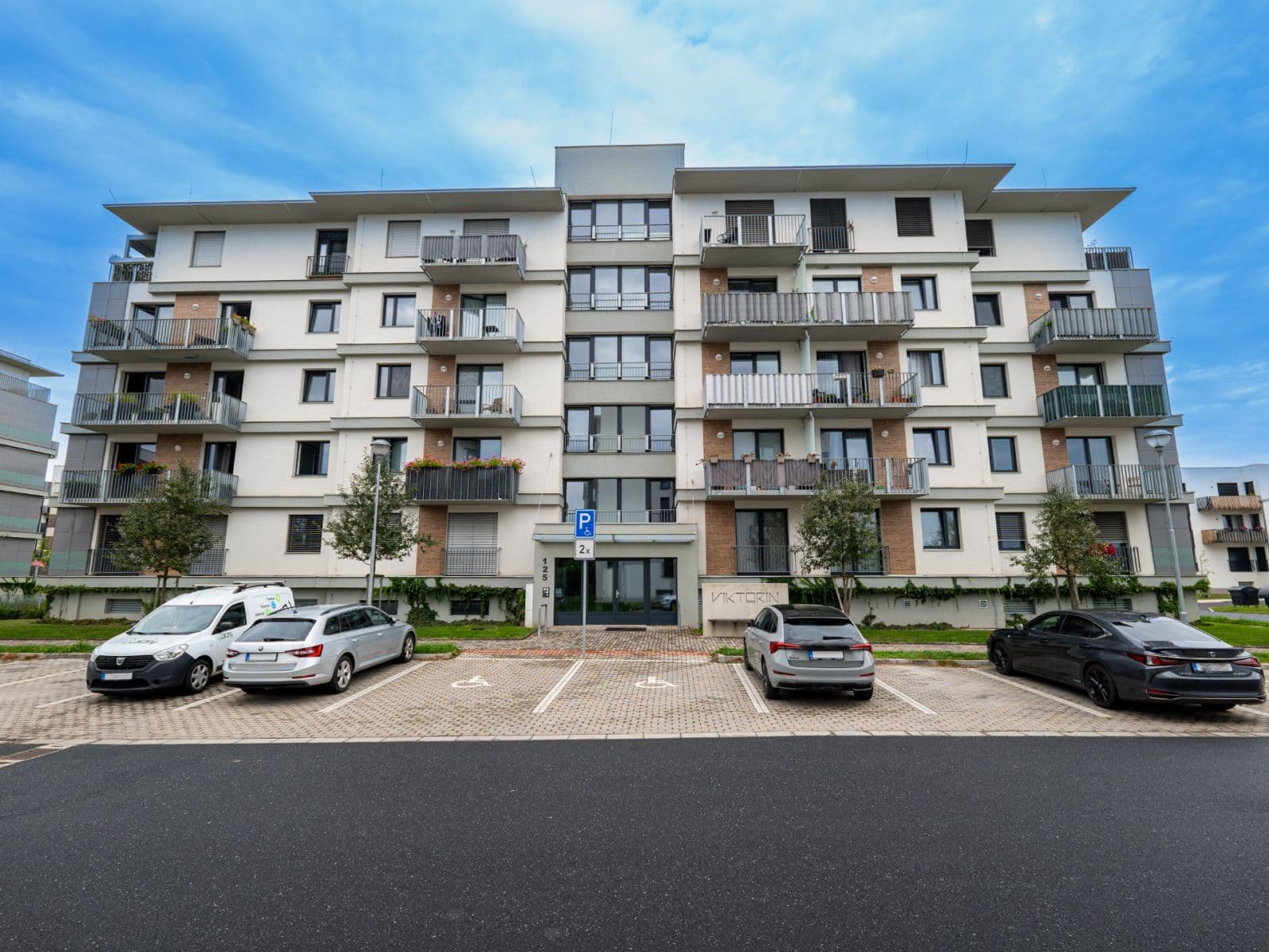 Prenájom garáže 11 m², Čechova, Poděbrady, Středočeský kraj Prenájom garáže 11 m², Čechova, Poděbrady, Středočeský kraj