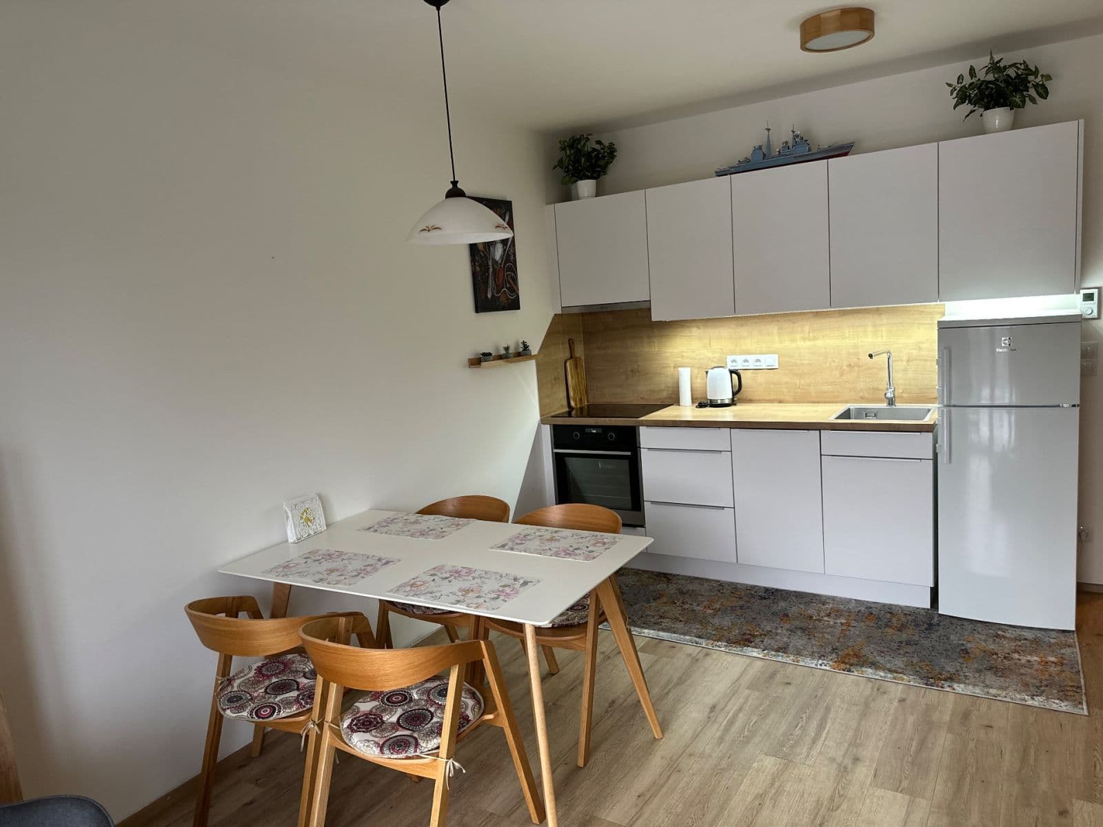 Predaj bytu 2-izbový 45 m², Promenáda, Horní Maršov, Královéhradecký kraj Predaj bytu 2-izbový 45 m², Promenáda, Horní Maršov, Královéhradecký kraj
