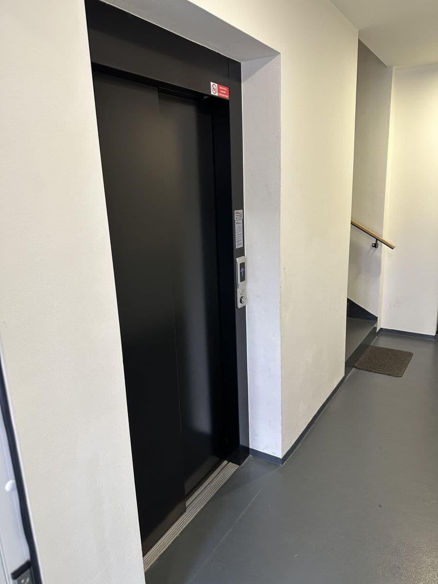 Predaj bytu 2-izbový 46 m², Promenáda, Horní Maršov, Královéhradecký kraj Predaj bytu 2-izbový 46 m², Promenáda, Horní Maršov, Královéhradecký kraj