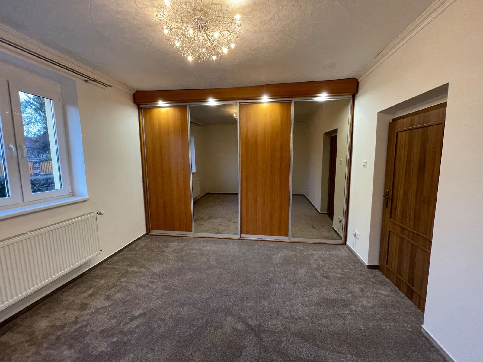 Prenájom bytu 3-izbový 81 m², Litovická, Hostivice, Středočeský kraj Prenájom bytu 3-izbový 81 m², Litovická, Hostivice, Středočeský kraj