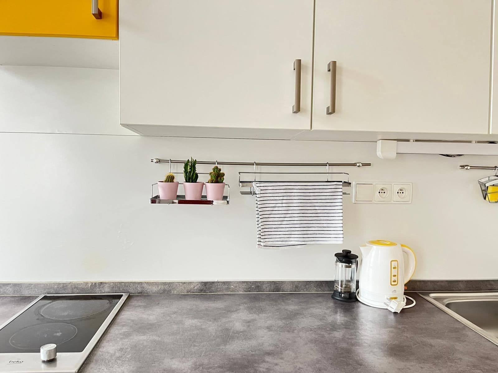 Prenájom bytu 1-izbový 30 m², Víta Nejedlého, Praha, Praha Prenájom bytu 1-izbový 30 m², Víta Nejedlého, Praha, Praha