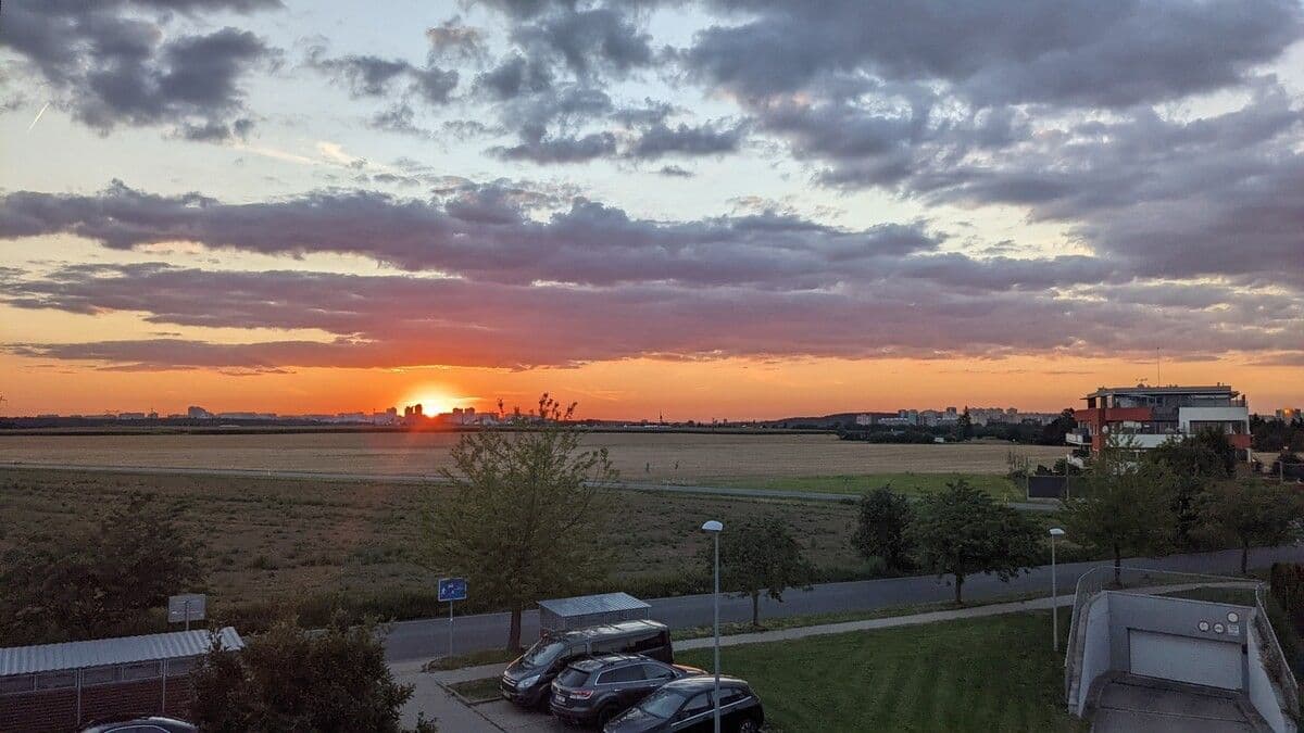 Prenájom bytu 3-izbový 200 m², Pečárková, Praha, Praha Prenájom bytu 3-izbový 200 m², Pečárková, Praha, Praha