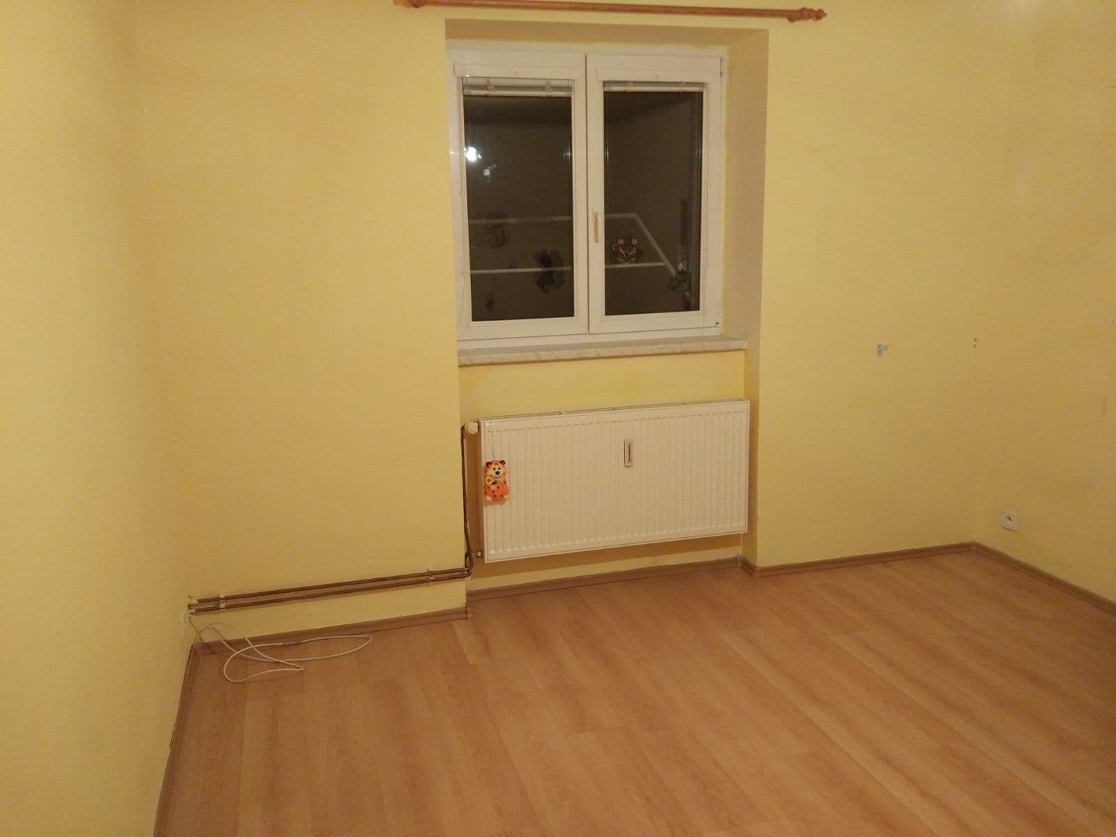 Prenájom bytu 3-izbový 76 m², Luční, Ostrov, Karlovarský kraj Prenájom bytu 3-izbový 76 m², Luční, Ostrov, Karlovarský kraj