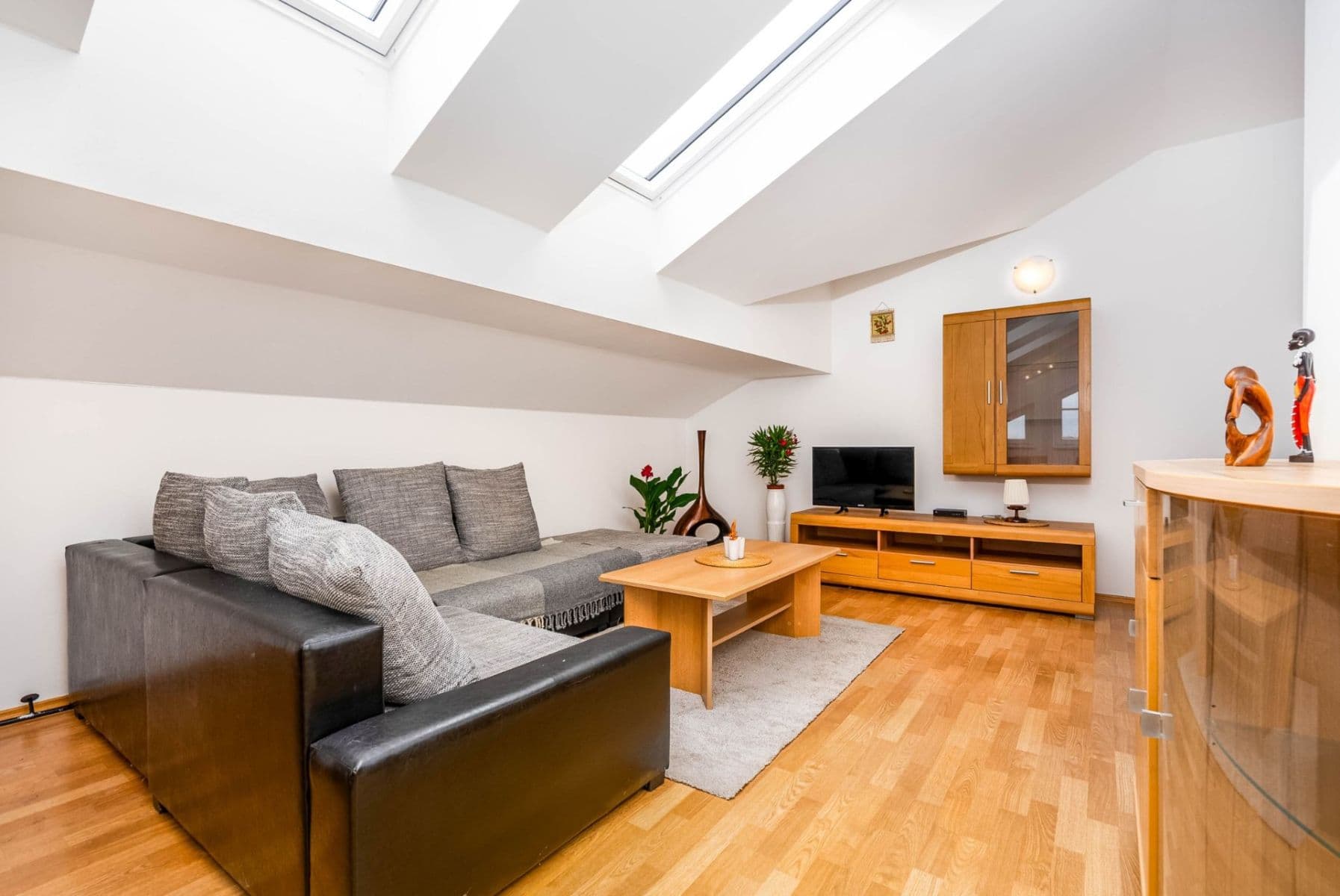 Predaj bytu 2-izbový 75 m², Lipnická, Praha, Praha Predaj bytu 2-izbový 75 m², Lipnická, Praha, Praha