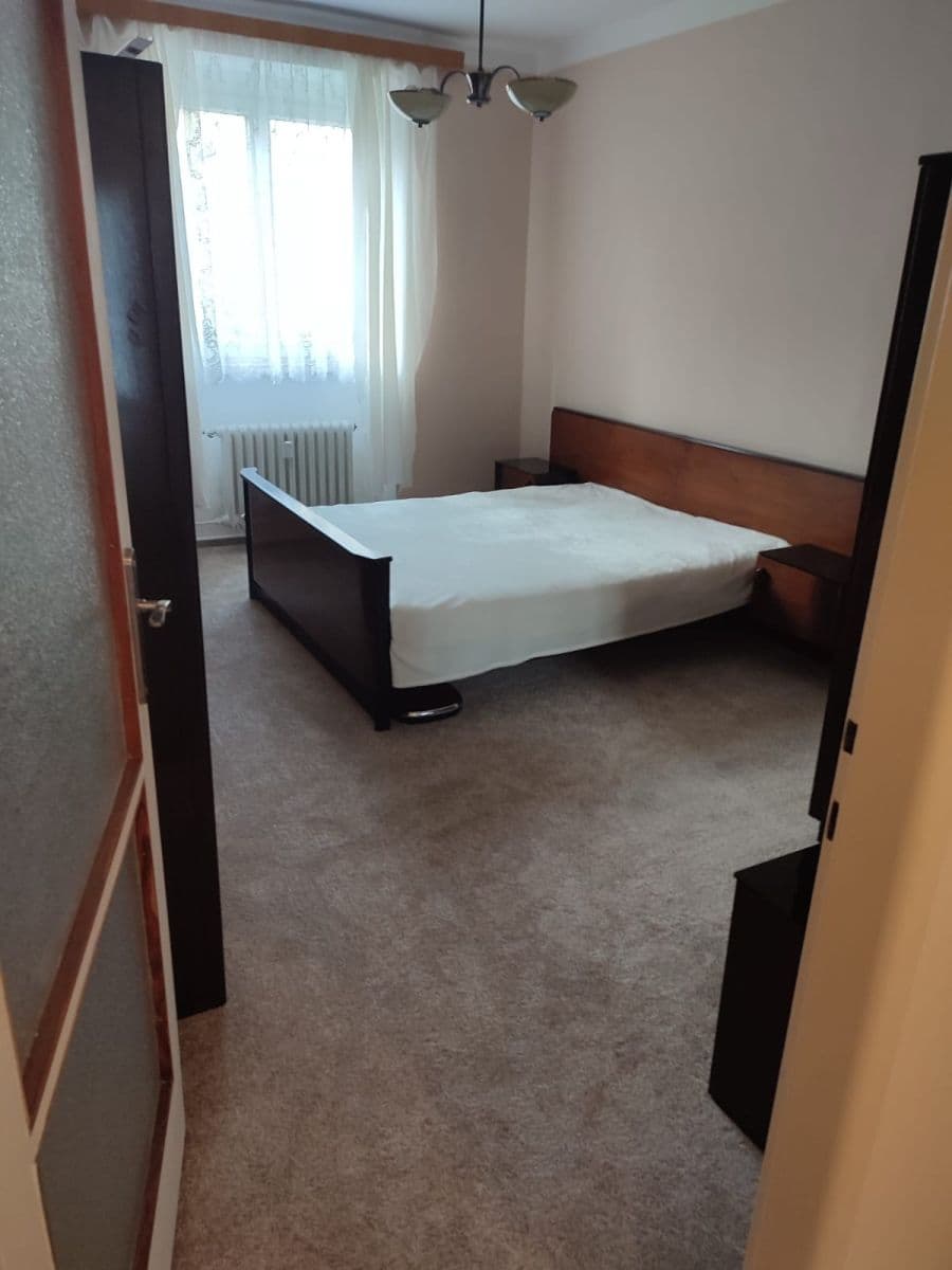 Prenájom bytu 3-izbový 80 m², Havlíčkovo náměstí, Ostrava, Moravskoslezský kraj Prenájom bytu 3-izbový 80 m², Havlíčkovo náměstí, Ostrava, Moravskoslezský kraj