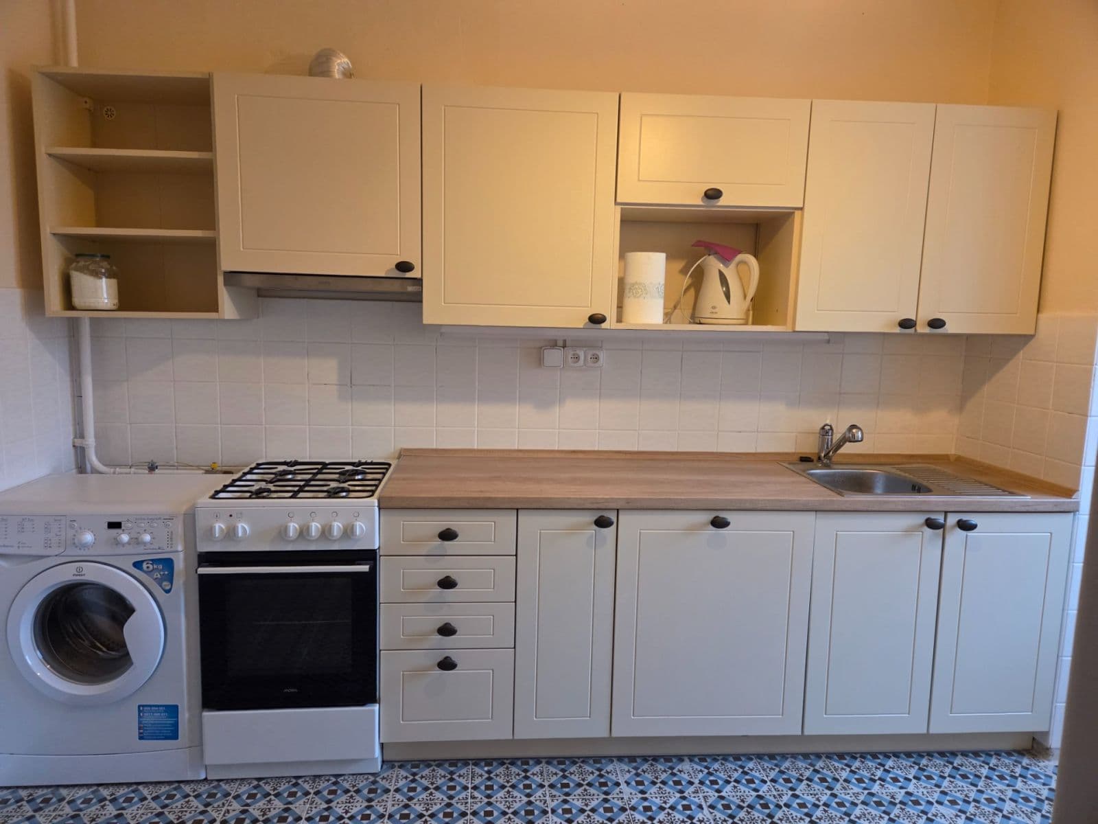 Prenájom bytu 3-izbový 80 m², Havlíčkovo náměstí, Ostrava, Moravskoslezský kraj Prenájom bytu 3-izbový 80 m², Havlíčkovo náměstí, Ostrava, Moravskoslezský kraj