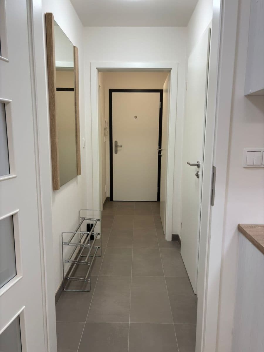 Prenájom bytu 1-izbový 26 m², Augustina Lukeše, Brandýs nad Labem-Stará Boleslav, Středočeský kraj Prenájom bytu 1-izbový 26 m², Augustina Lukeše, Brandýs nad Labem-Stará Boleslav, Středočeský kraj