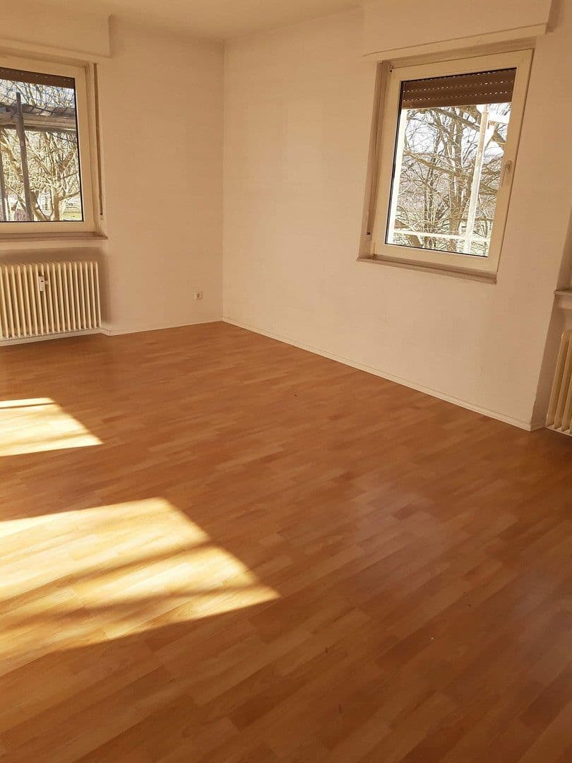 Prenájom bytu 3-izbový 81 m², Zweibrücken, Porýnie-Falcko Prenájom bytu 3-izbový 81 m², Zweibrücken, Porýnie-Falcko