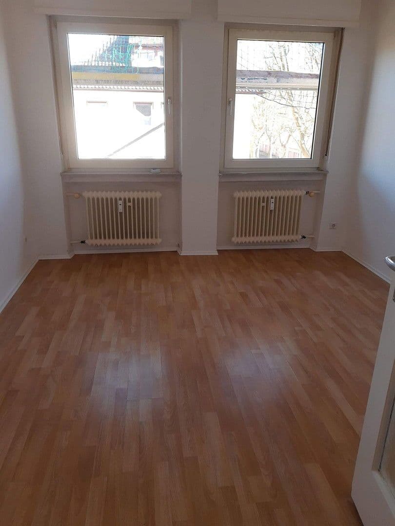 Prenájom bytu 3-izbový 81 m², Zweibrücken, Porýnie-Falcko Prenájom bytu 3-izbový 81 m², Zweibrücken, Porýnie-Falcko