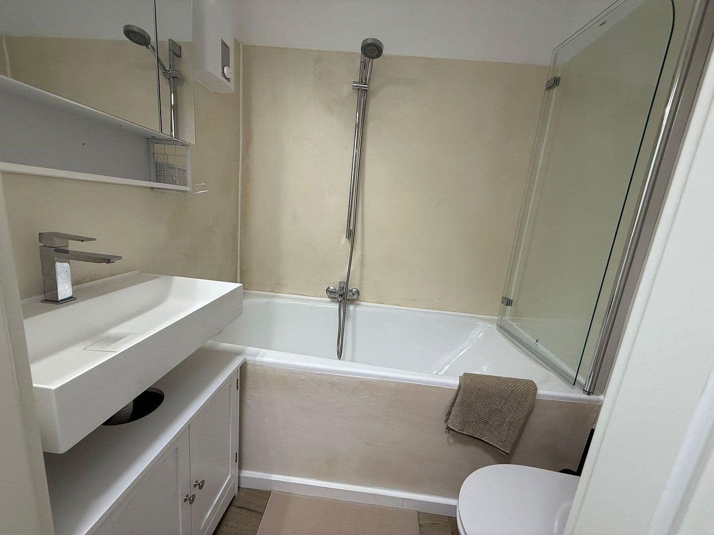 Prenájom bytu 1-izbový 26 m², Würzburgerring 33, Erlangen, Bavorsko Prenájom bytu 1-izbový 26 m², Würzburgerring 33, Erlangen, Bavorsko