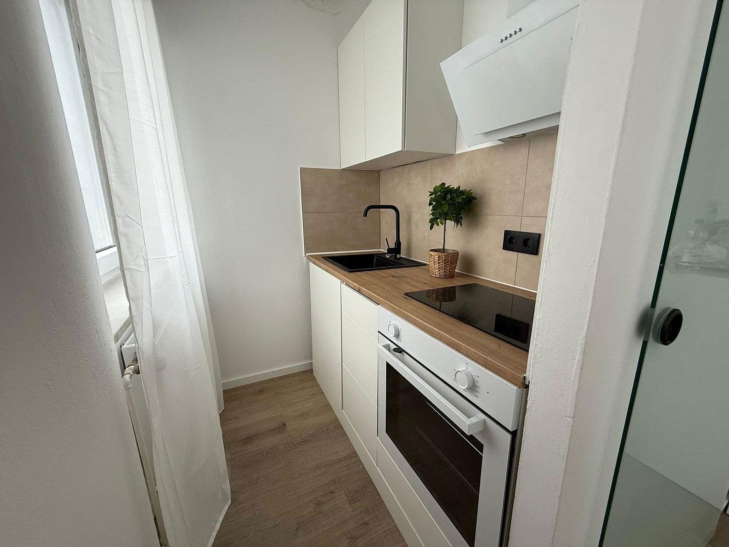 Prenájom bytu 1-izbový 26 m², Würzburgerring 33, Erlangen, Bavorsko Prenájom bytu 1-izbový 26 m², Würzburgerring 33, Erlangen, Bavorsko