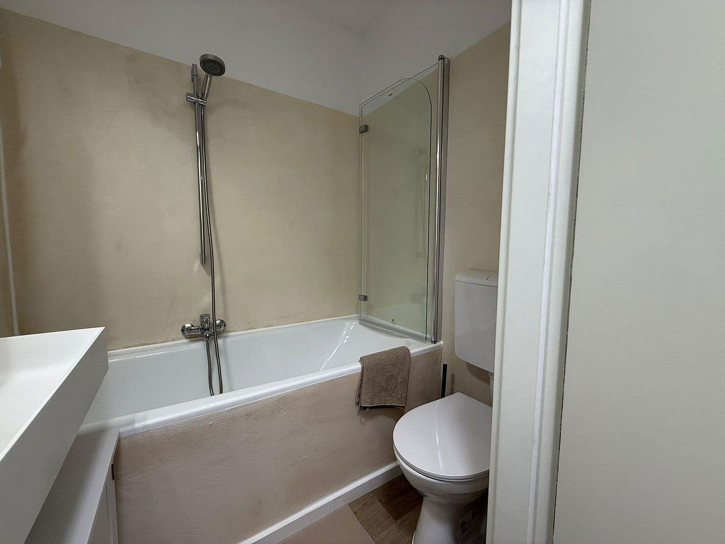 Prenájom bytu 1-izbový 26 m², Würzburgerring 33, Erlangen, Bavorsko Prenájom bytu 1-izbový 26 m², Würzburgerring 33, Erlangen, Bavorsko