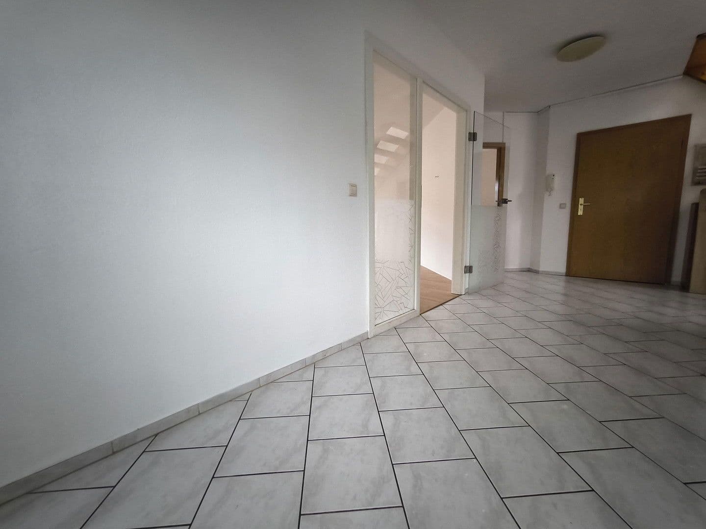 Prenájom bytu 4-izbový 115 m², Chemnitztalstraße 159, Chemnitz, Sasko Prenájom bytu 4-izbový 115 m², Chemnitztalstraße 159, Chemnitz, Sasko