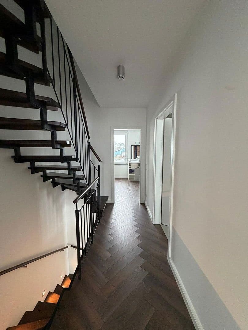 Predaj domu 119 m², pozemek 395 m², Norderstedt, Šlezvicko-Holštajnsko Predaj domu 119 m², pozemek 395 m², Norderstedt, Šlezvicko-Holštajnsko