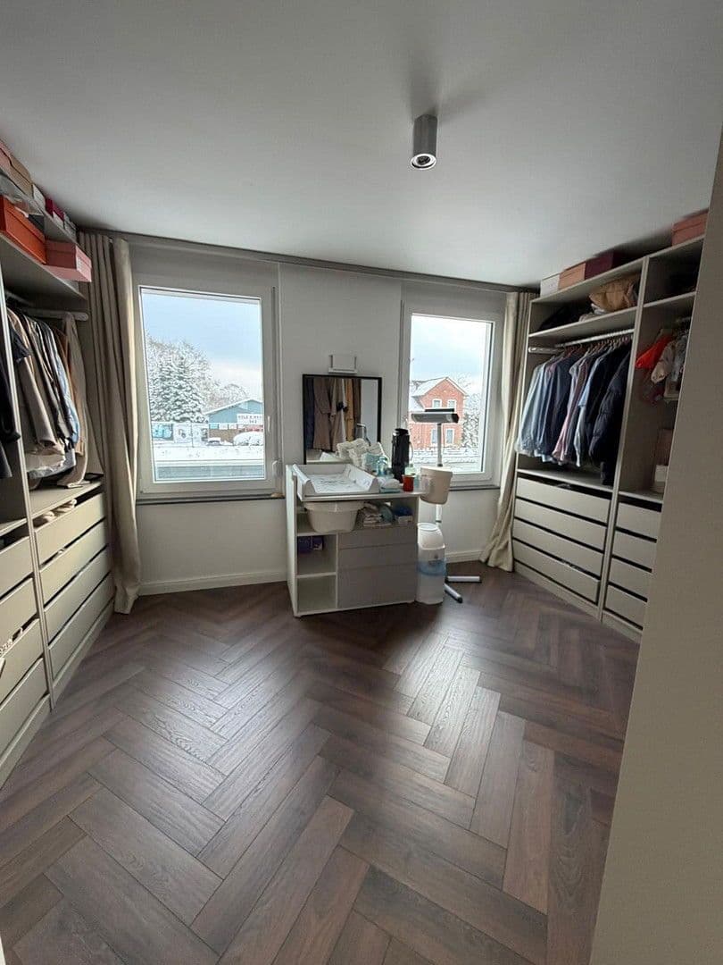 Predaj domu 119 m², pozemek 395 m², Norderstedt, Šlezvicko-Holštajnsko Predaj domu 119 m², pozemek 395 m², Norderstedt, Šlezvicko-Holštajnsko