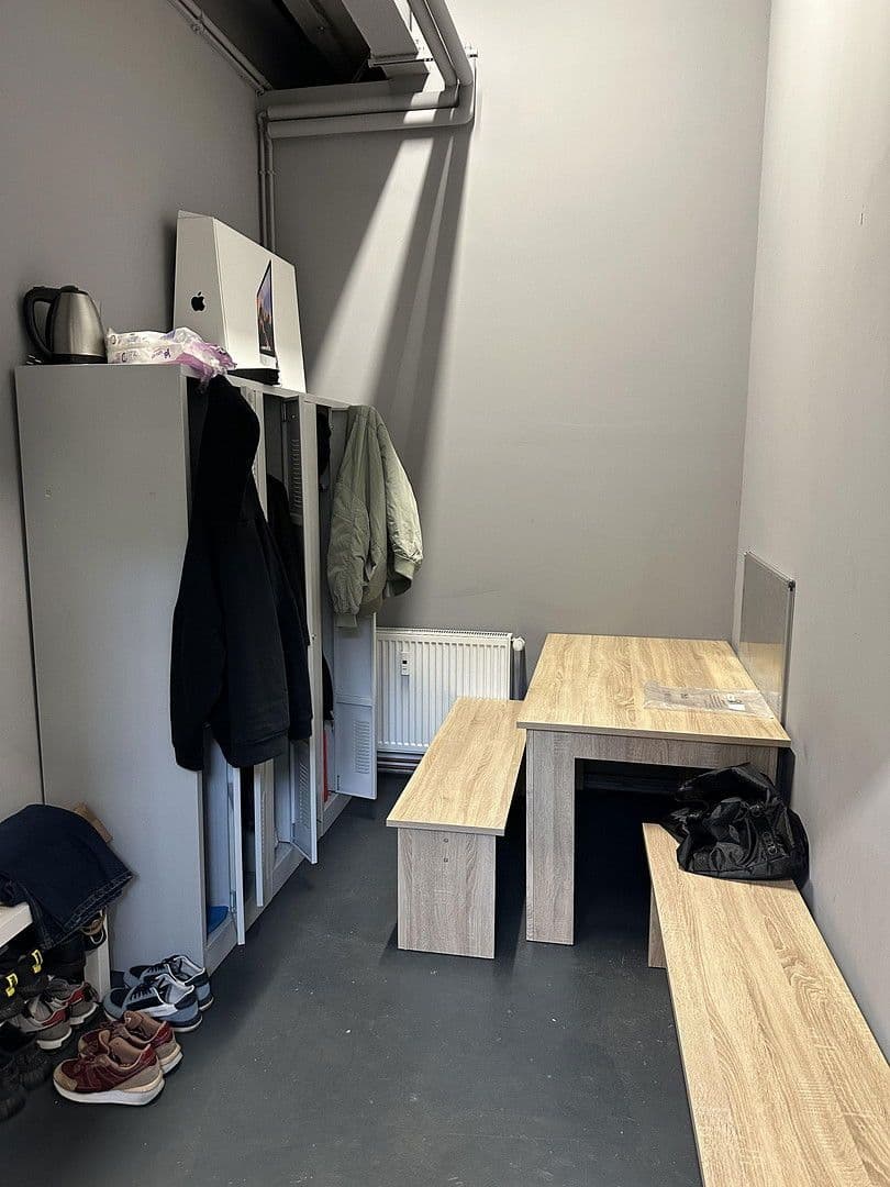 Prenájom nebytového priestoru 323 m², Wiescherstrasse 11b, Wuppertal, Severné Porýnie - Westfálsko Prenájom nebytového priestoru 323 m², Wiescherstrasse 11b, Wuppertal, Severné Porýnie - Westfálsko