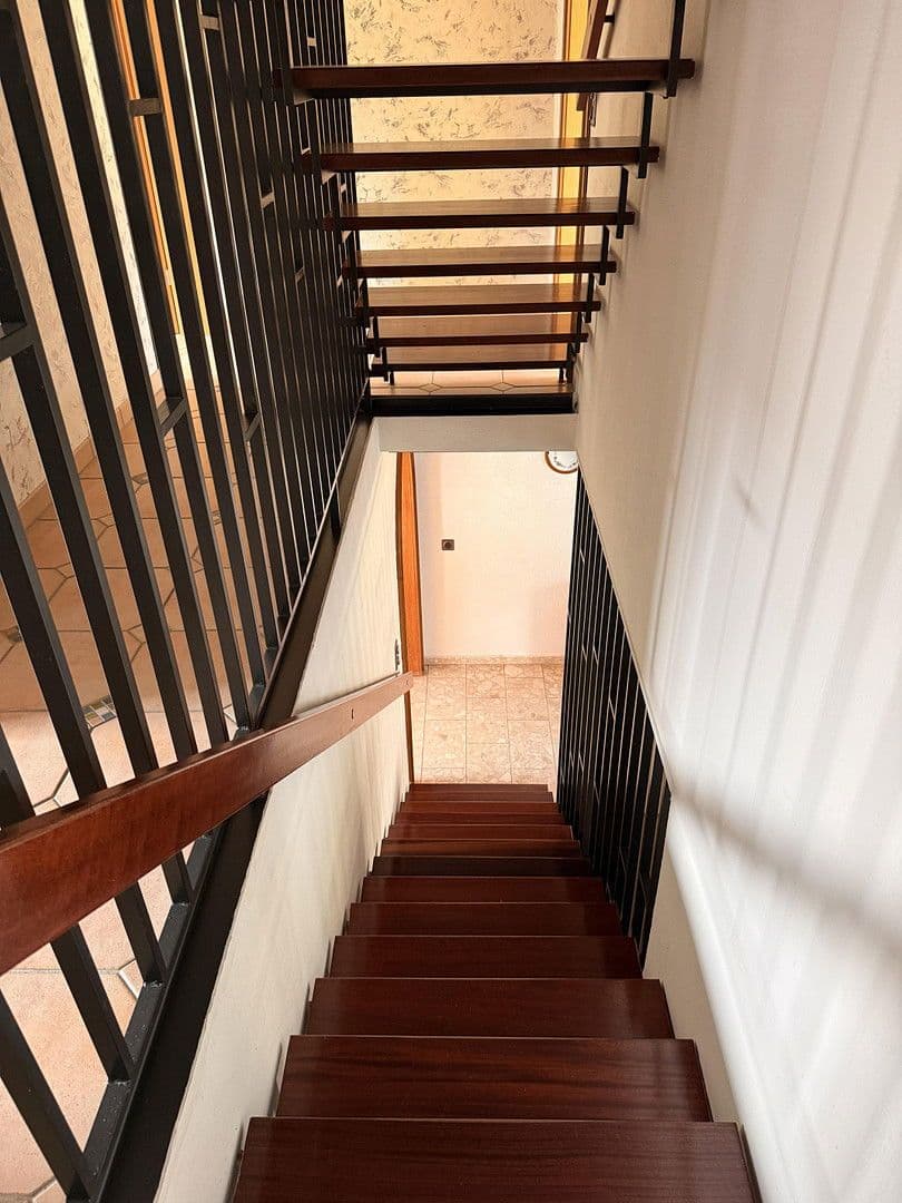 Predaj domu 145 m², pozemek 280 m², Essen, Severné Porýnie - Westfálsko Predaj domu 145 m², pozemek 280 m², Essen, Severné Porýnie - Westfálsko