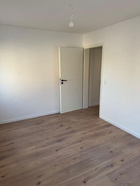 Predaj domu 120 m², pozemek 250 m², Lehrgasse 6, Herxheim bei Landau/Pfalz, Porýnie-Falcko Predaj domu 120 m², pozemek 250 m², Lehrgasse 6, Herxheim bei Landau/Pfalz, Porýnie-Falcko