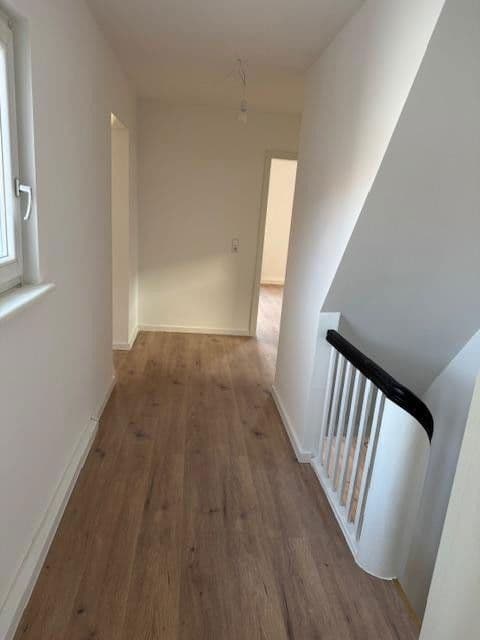 Predaj domu 120 m², pozemek 250 m², Lehrgasse 6, Herxheim bei Landau/Pfalz, Porýnie-Falcko Predaj domu 120 m², pozemek 250 m², Lehrgasse 6, Herxheim bei Landau/Pfalz, Porýnie-Falcko