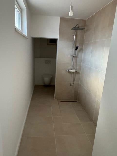 Predaj domu 120 m², pozemek 250 m², Lehrgasse 6, Herxheim bei Landau/Pfalz, Porýnie-Falcko Predaj domu 120 m², pozemek 250 m², Lehrgasse 6, Herxheim bei Landau/Pfalz, Porýnie-Falcko