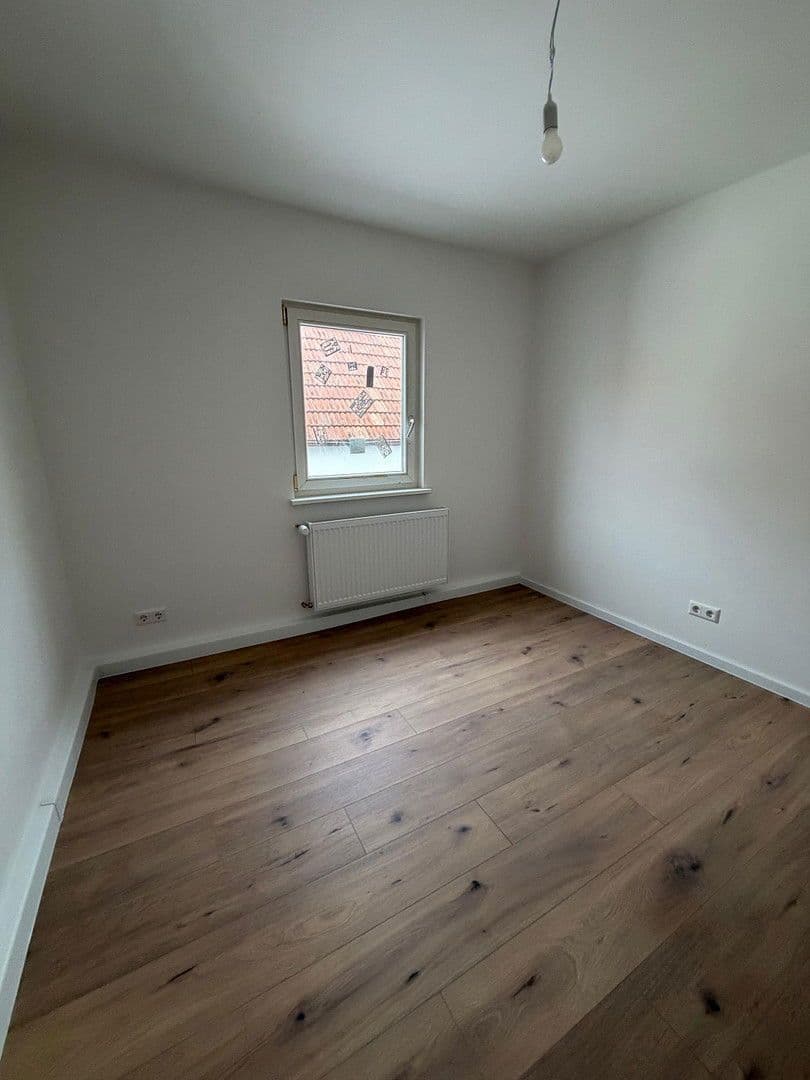 Predaj domu 120 m², pozemek 250 m², Lehrgasse 6, Herxheim bei Landau/Pfalz, Porýnie-Falcko Predaj domu 120 m², pozemek 250 m², Lehrgasse 6, Herxheim bei Landau/Pfalz, Porýnie-Falcko