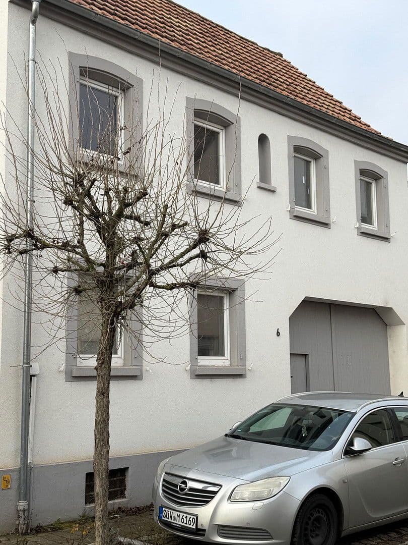 Predaj domu 120 m², pozemek 250 m², Lehrgasse 6, Herxheim bei Landau/Pfalz, Porýnie-Falcko Predaj domu 120 m², pozemek 250 m², Lehrgasse 6, Herxheim bei Landau/Pfalz, Porýnie-Falcko