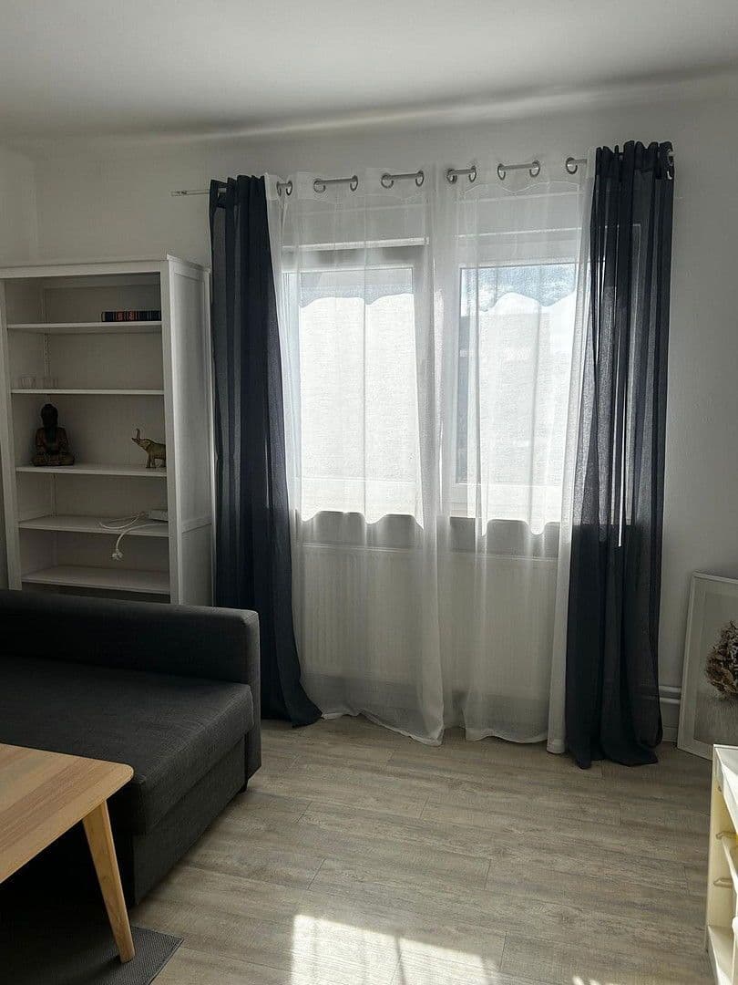 Prenájom bytu 2-izbový 55 m², Fasanenstraße 18, Mannheim, Bádensko-Wurttembersko Prenájom bytu 2-izbový 55 m², Fasanenstraße 18, Mannheim, Bádensko-Wurttembersko