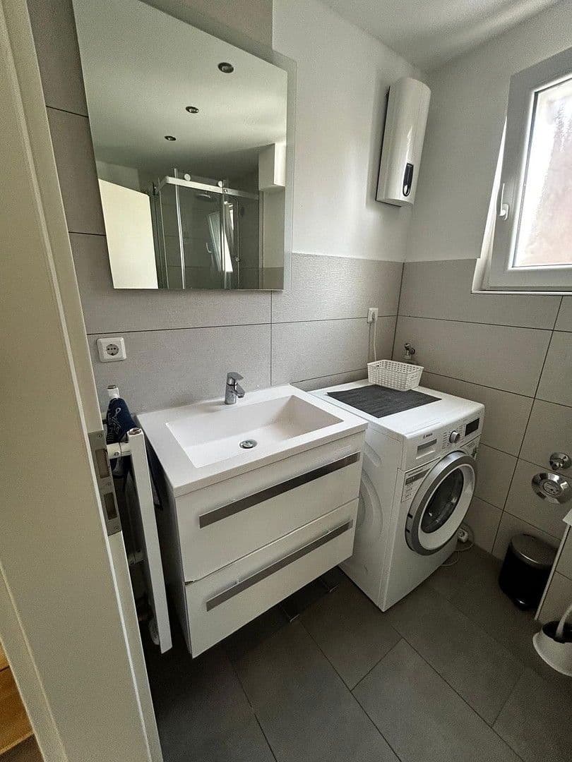 Prenájom bytu 2-izbový 55 m², Fasanenstraße 18, Mannheim, Bádensko-Wurttembersko Prenájom bytu 2-izbový 55 m², Fasanenstraße 18, Mannheim, Bádensko-Wurttembersko