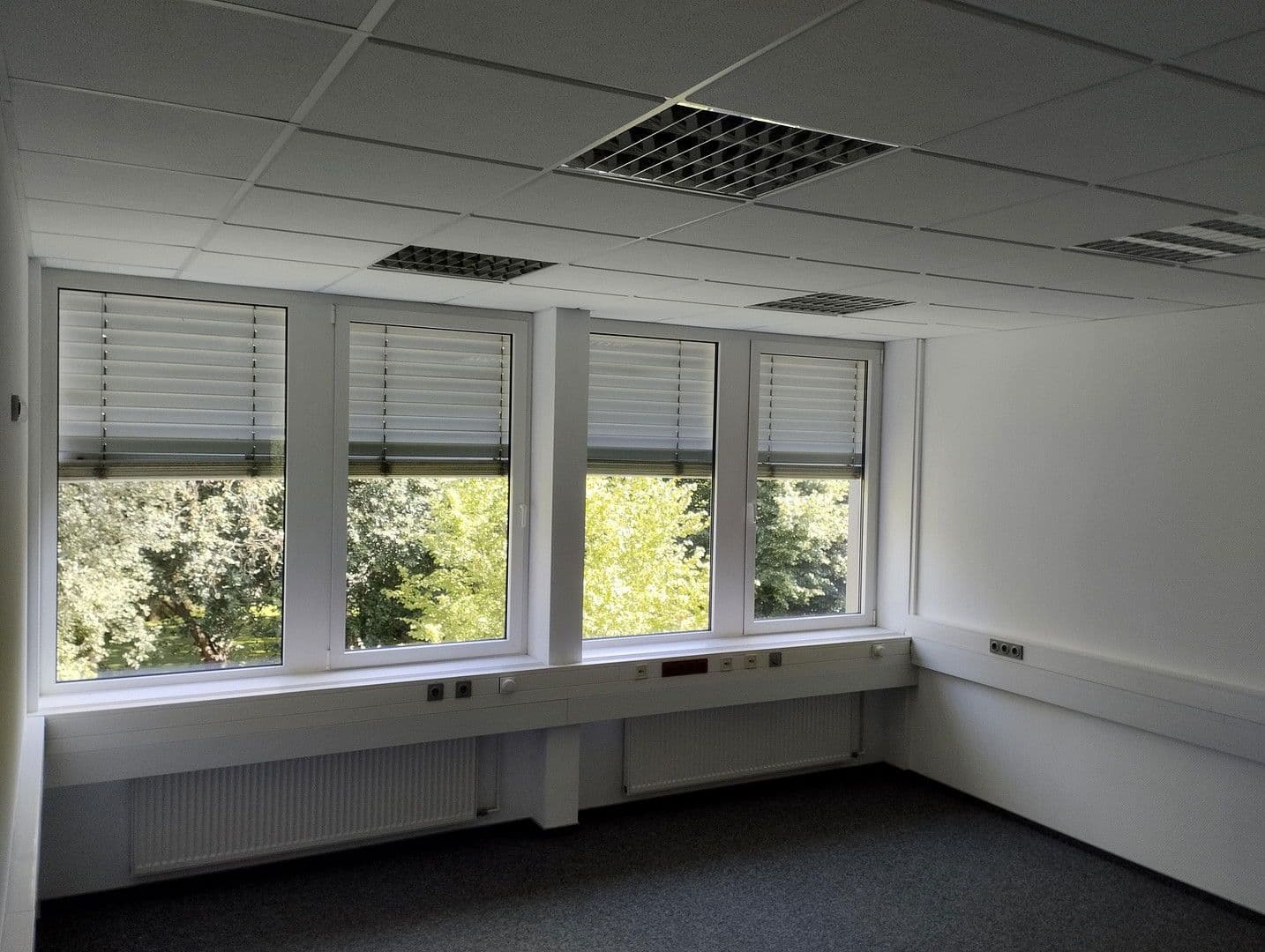 Prenájom kancelárie 844 m², Flensburg, Šlezvicko-Holštajnsko Prenájom kancelárie 844 m², Flensburg, Šlezvicko-Holštajnsko